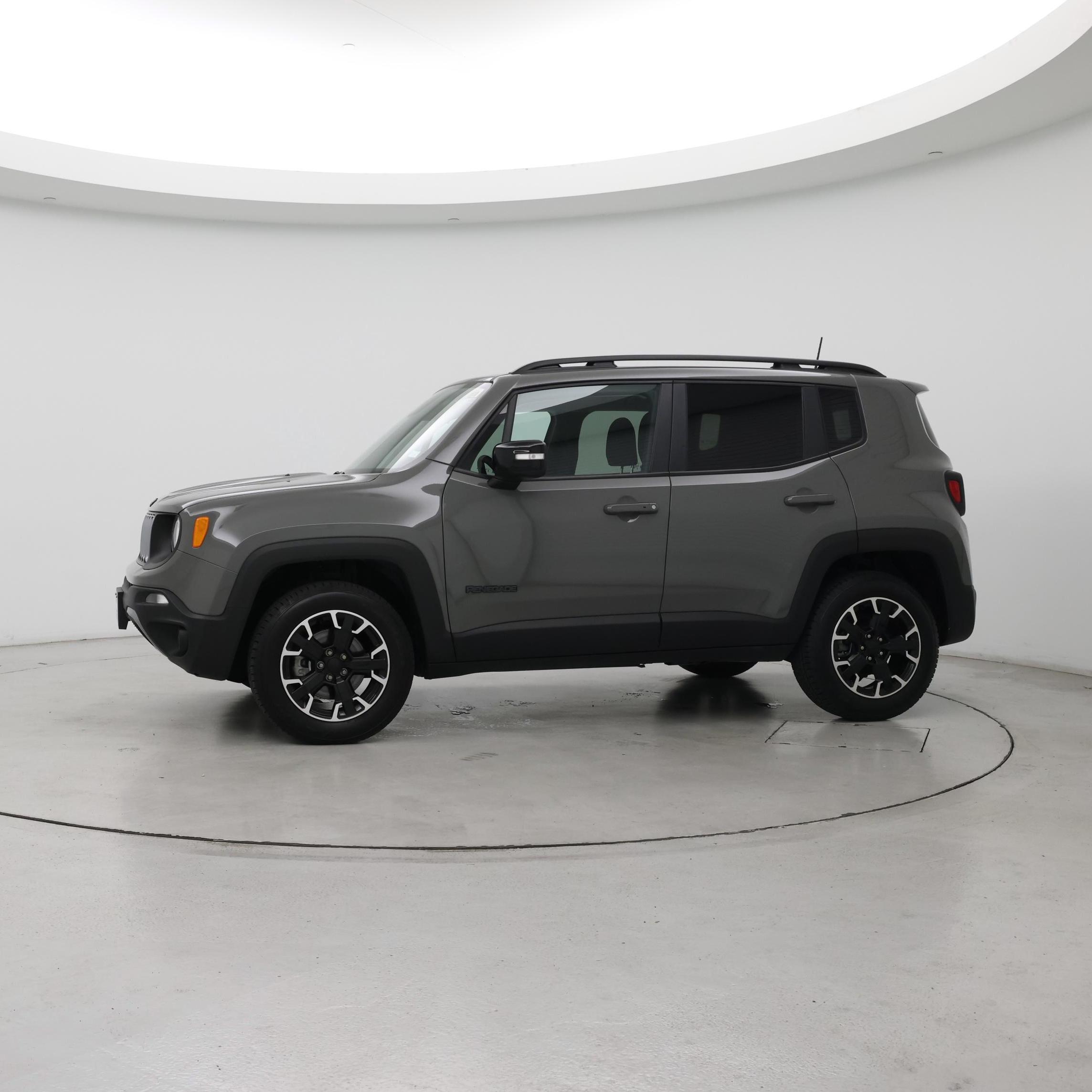 Thumbnail: 2023 Jeep Renegade - 3