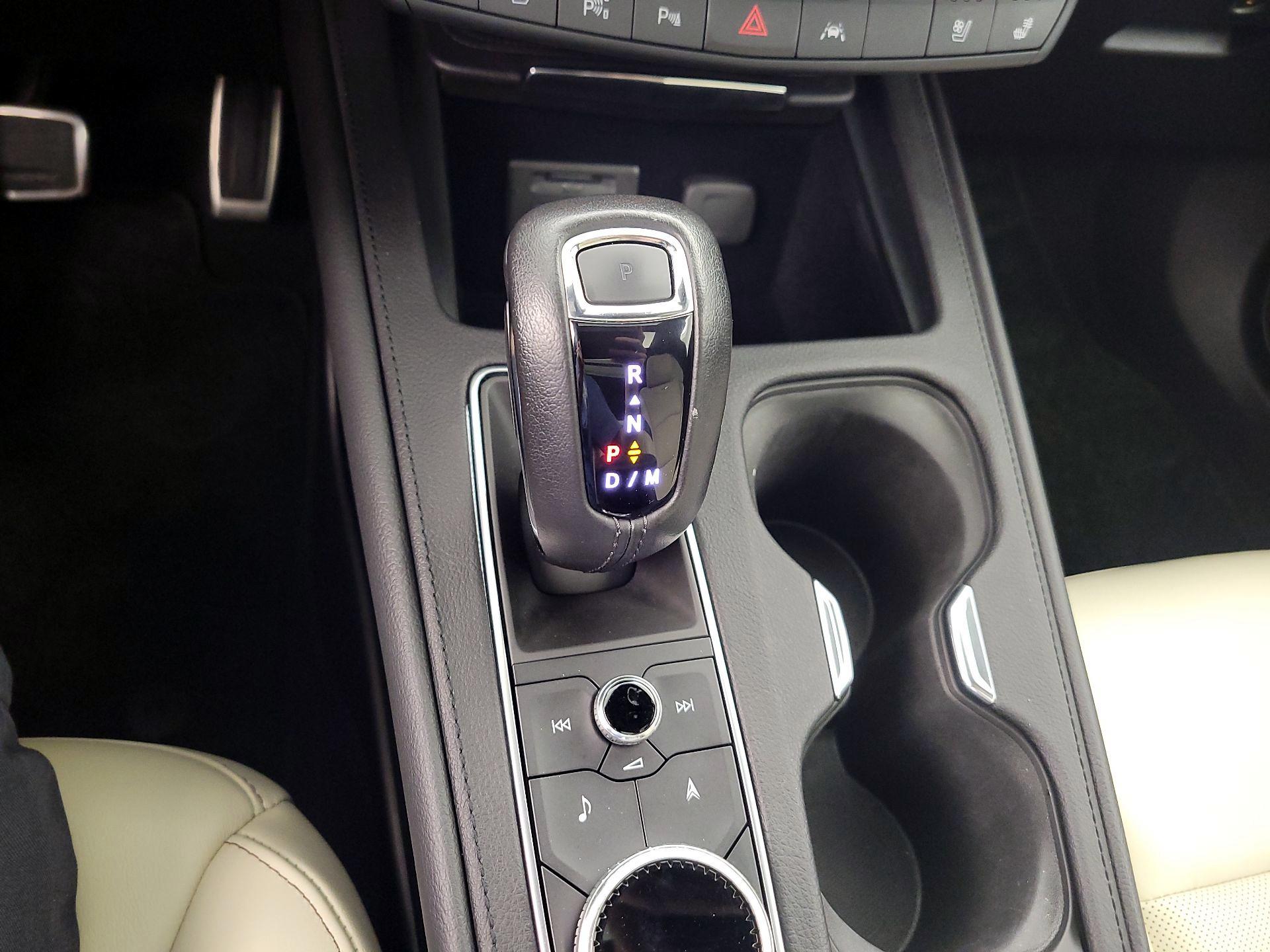 Thumbnail: 2019 Cadillac XT4 - 18