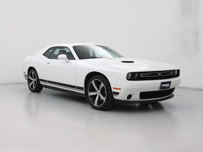 White 2019 Dodge Challenger SXT