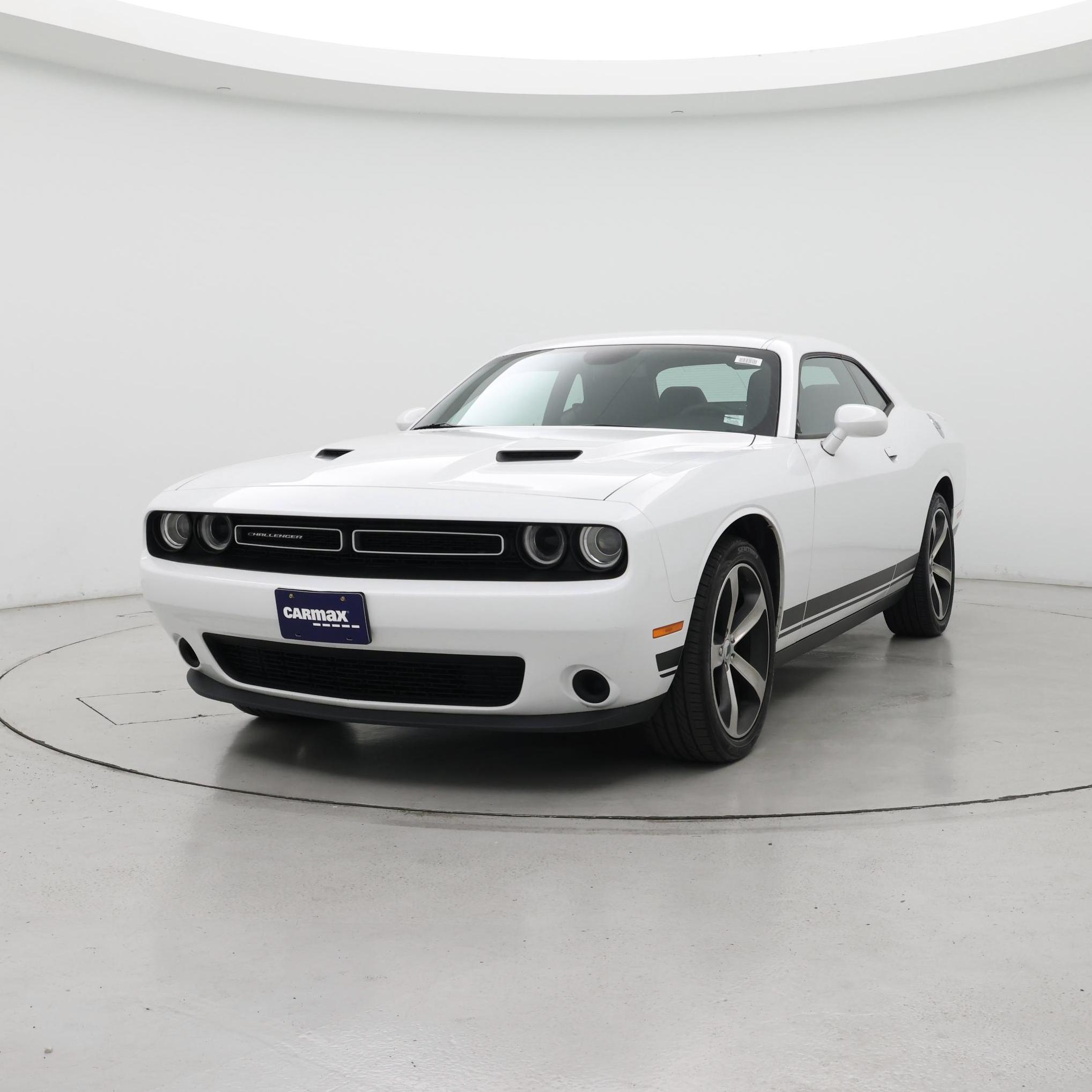 Thumbnail: 2019 Dodge Challenger - 4