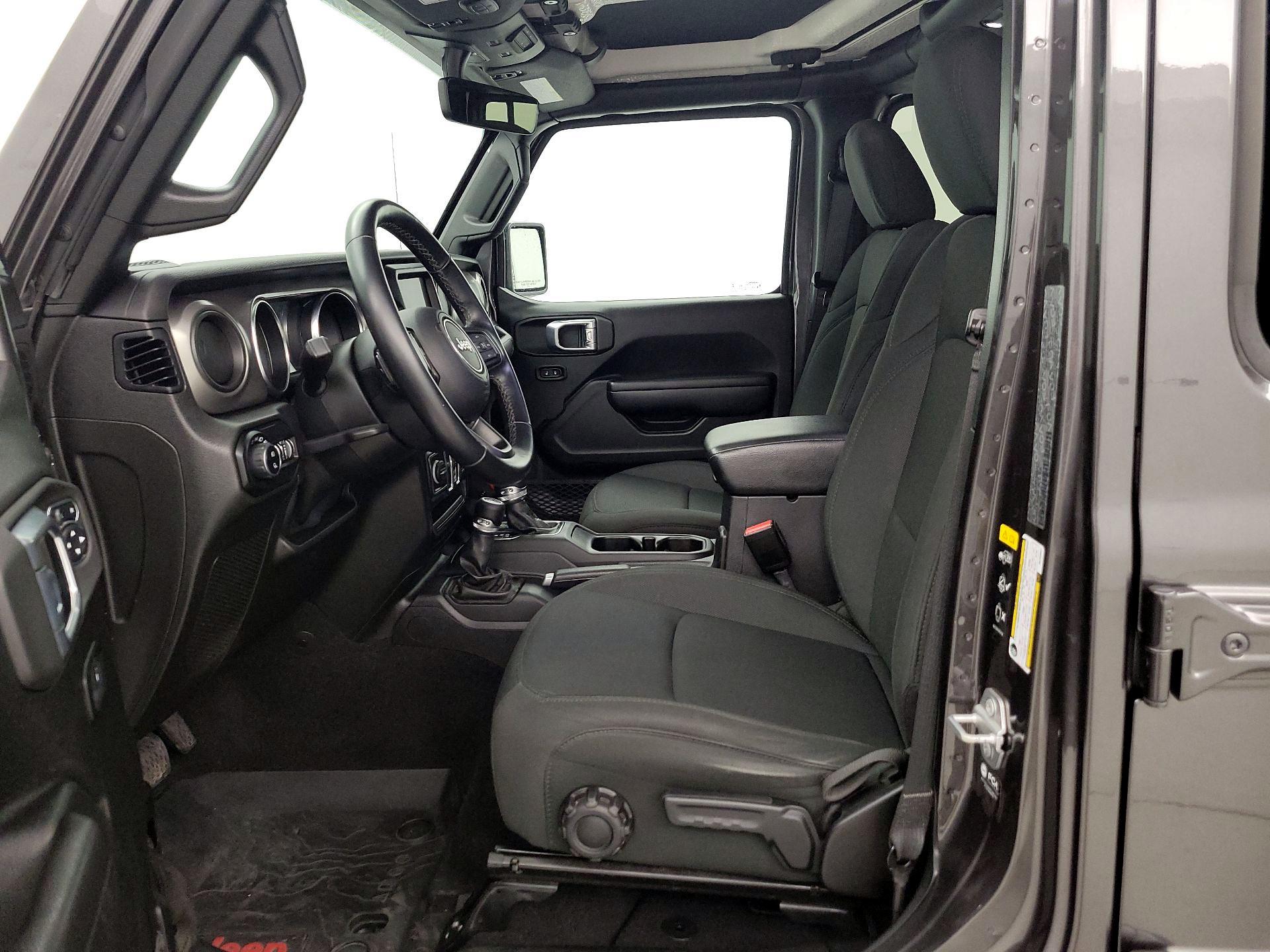 Thumbnail: 2021 Jeep Gladiator - 11