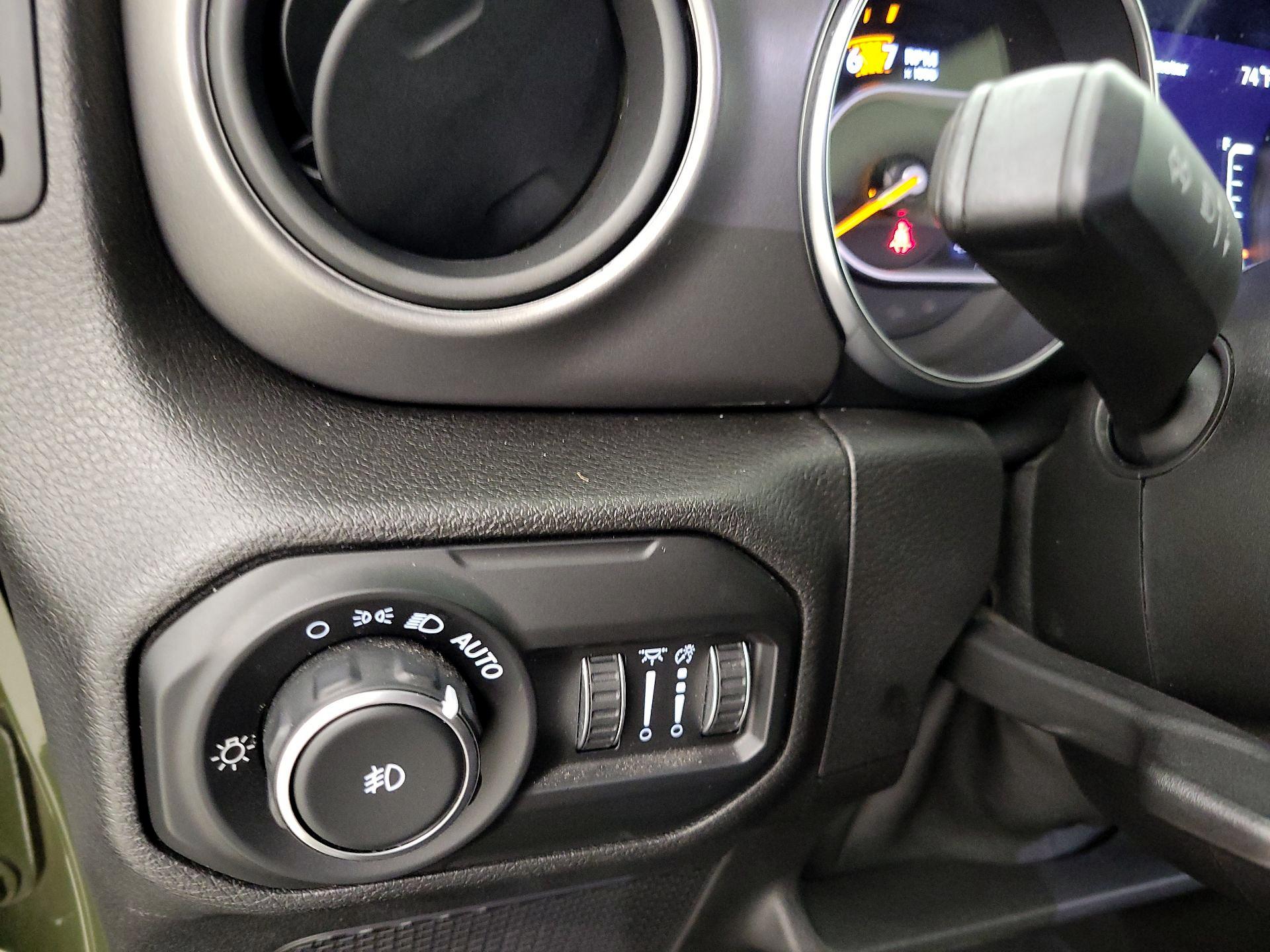 Thumbnail: 2021 Jeep Wrangler - 13