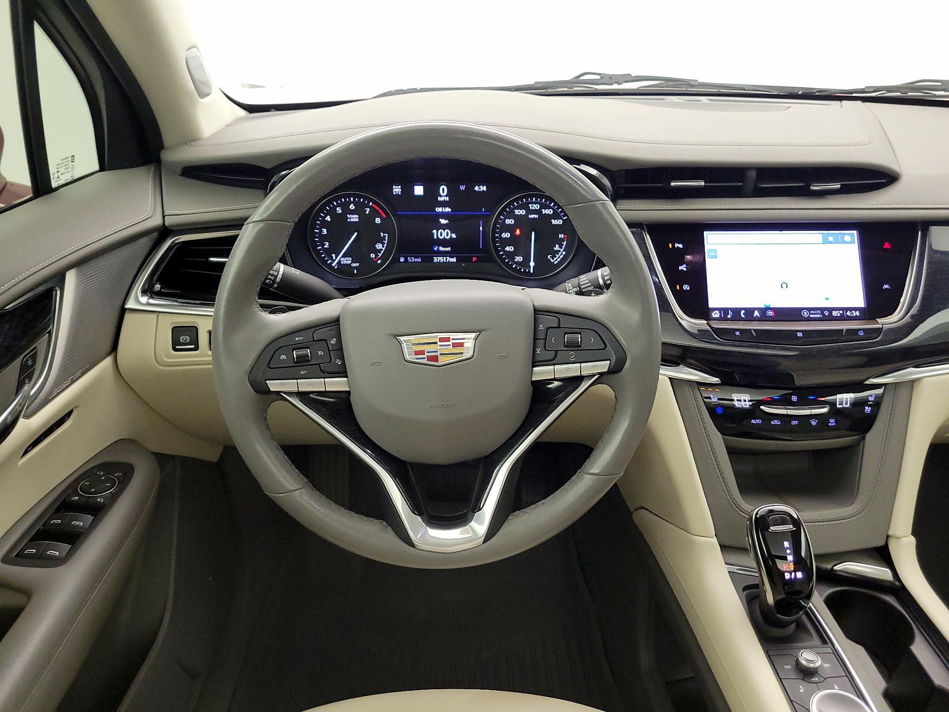 Thumbnail: 2021 Cadillac XT6 - 10