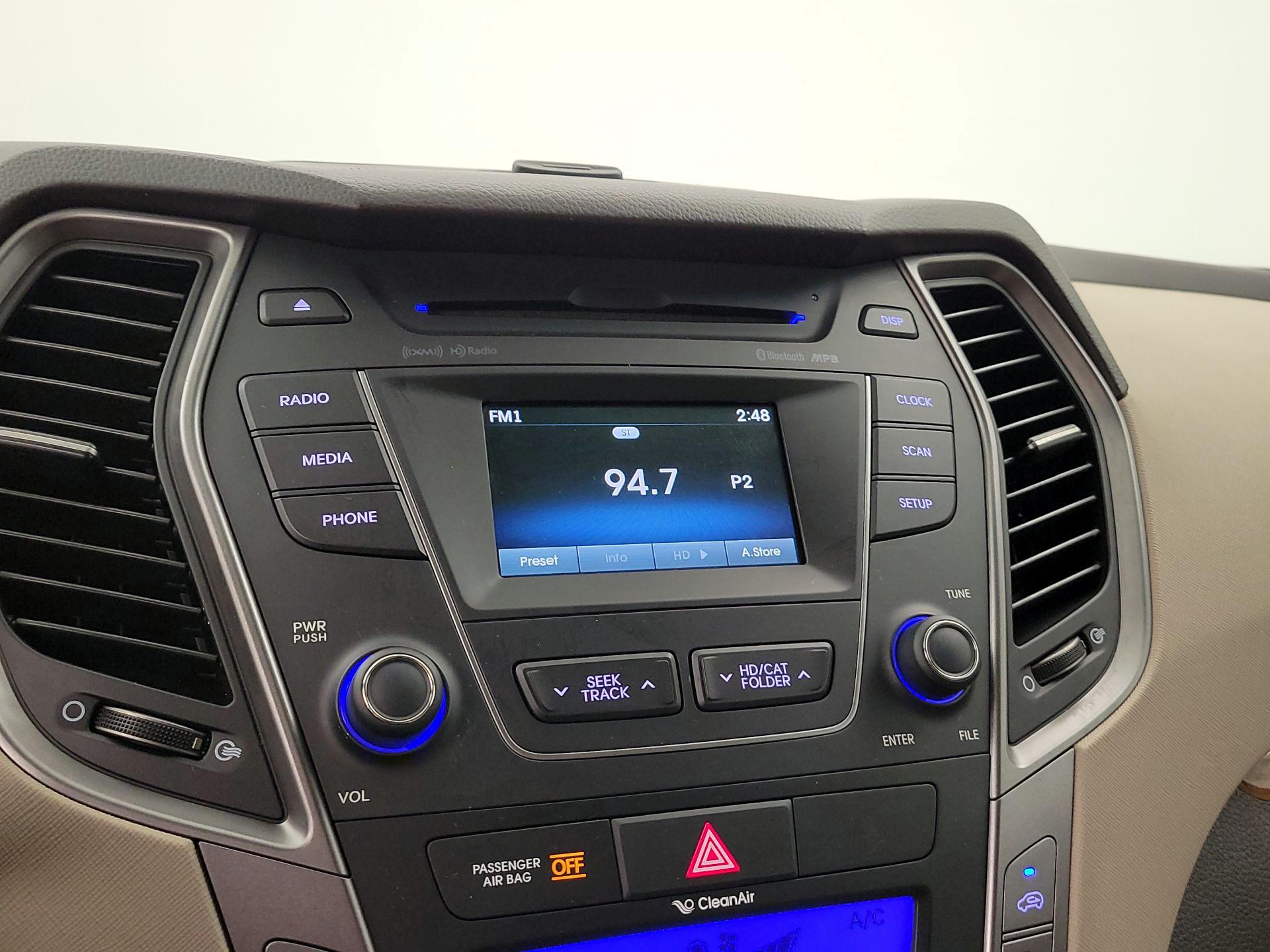 Thumbnail: 2016 Hyundai Santa Fe - 15