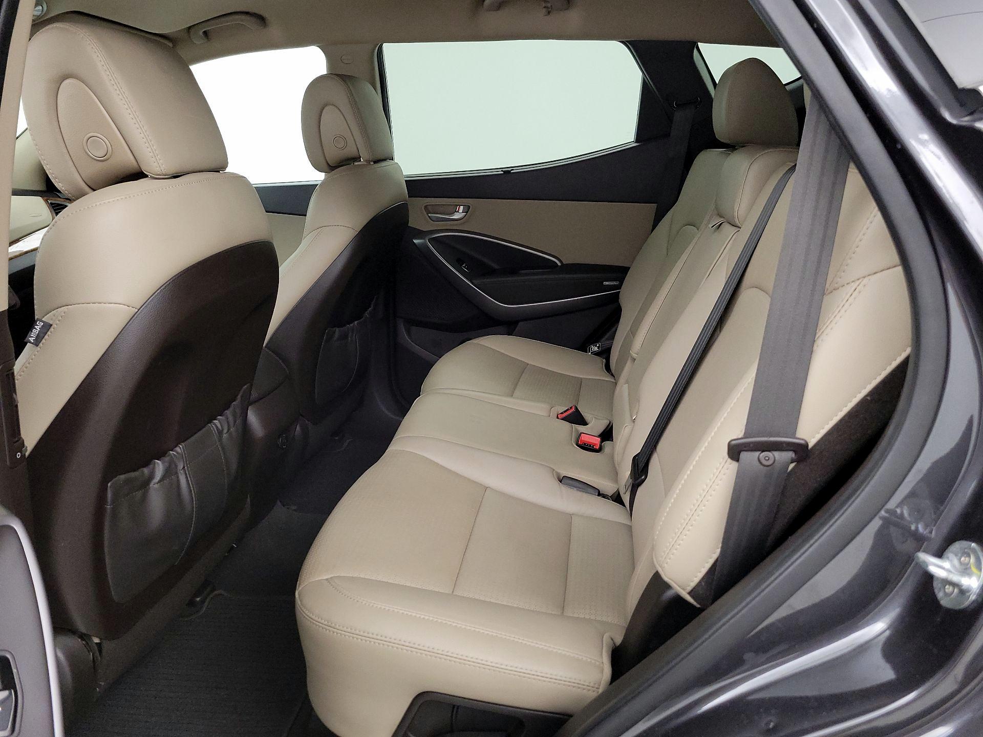 Thumbnail: 2016 Hyundai Santa Fe - 19