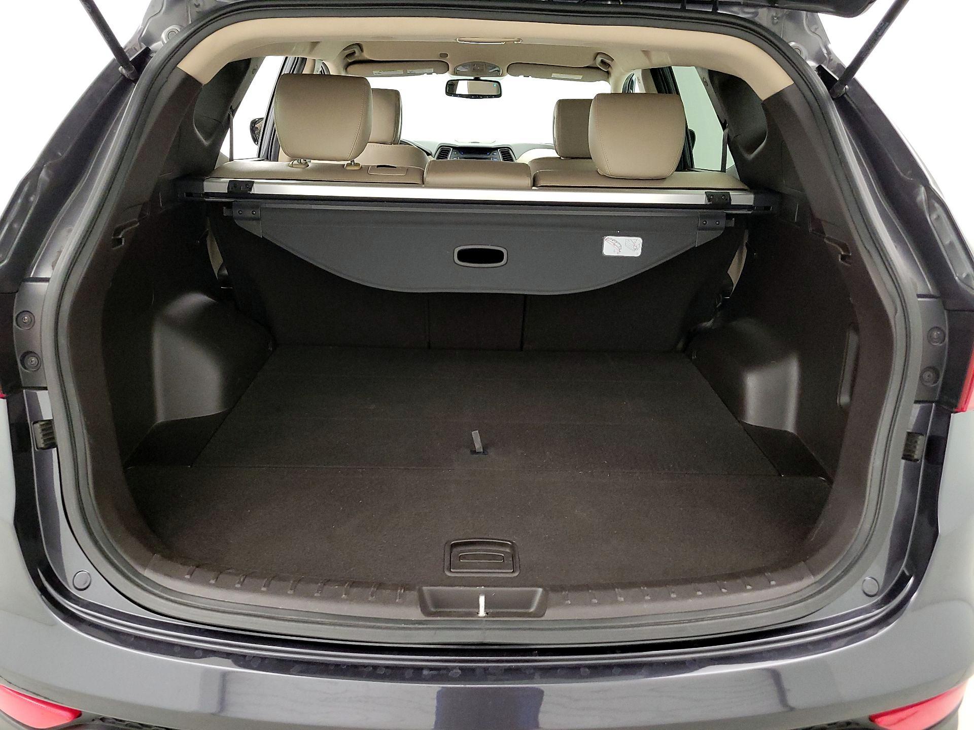 Thumbnail: 2016 Hyundai Santa Fe - 20