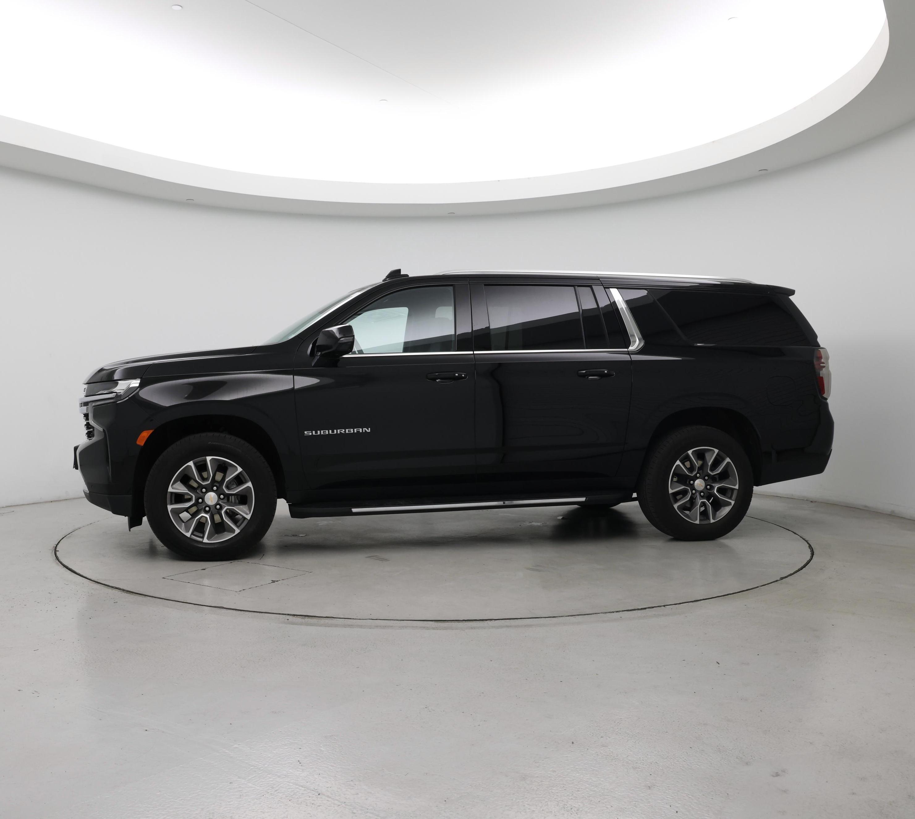 Thumbnail: 2024 Chevrolet Suburban - 3