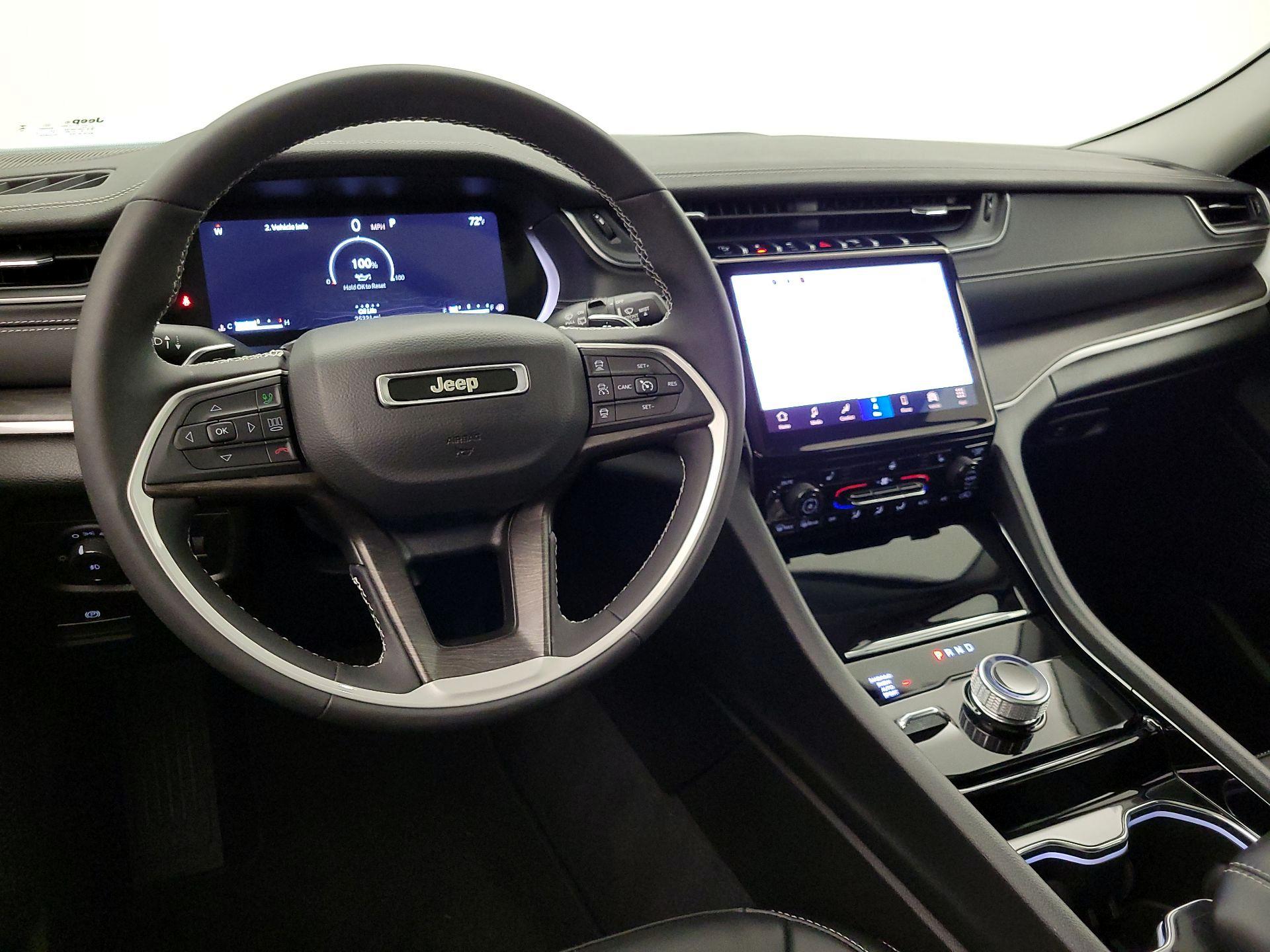 Thumbnail: 2023 Jeep Grand Cherokee - 9