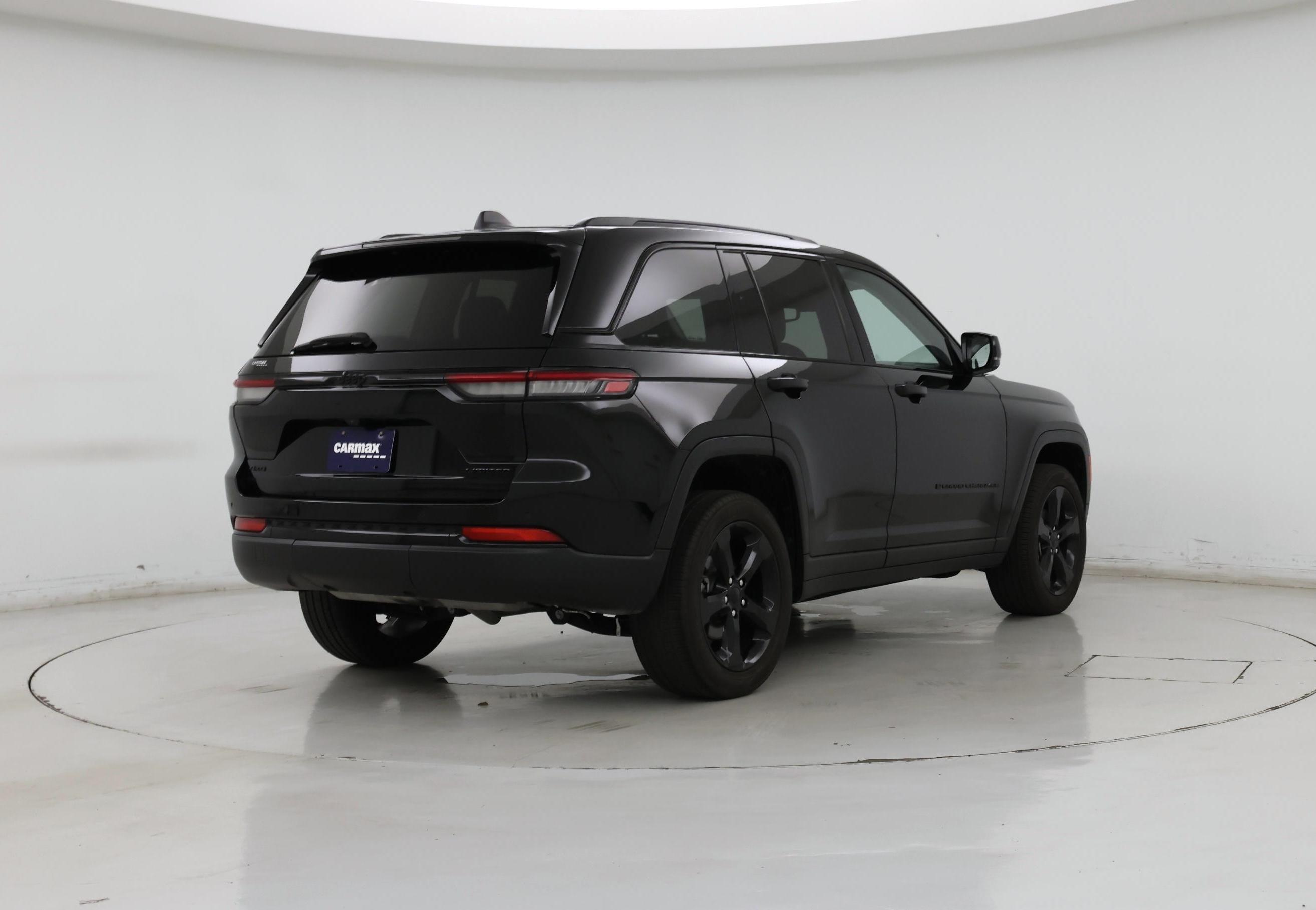 Thumbnail: 2023 Jeep Grand Cherokee - 8