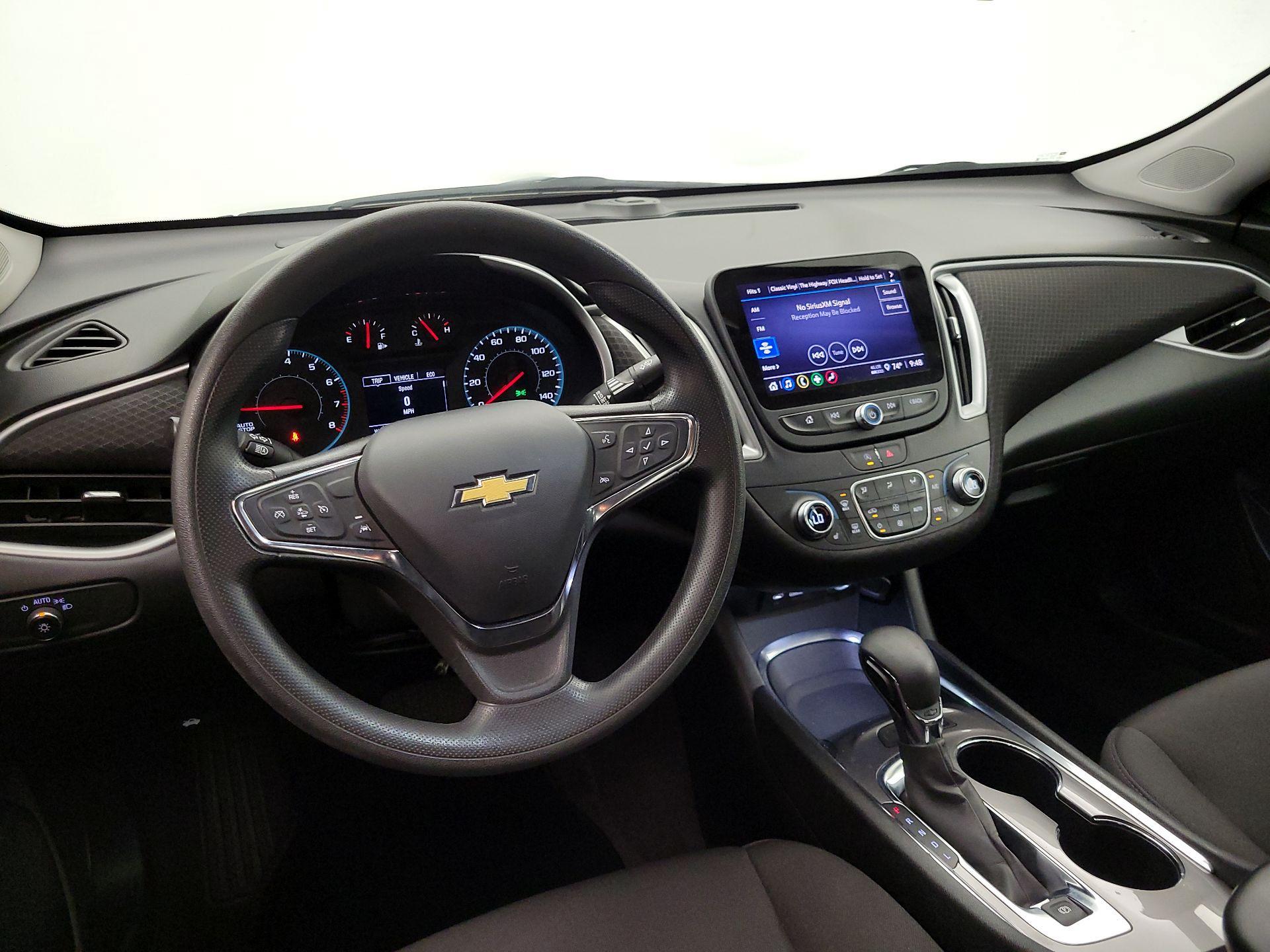 Thumbnail: 2023 Chevrolet Malibu - 9