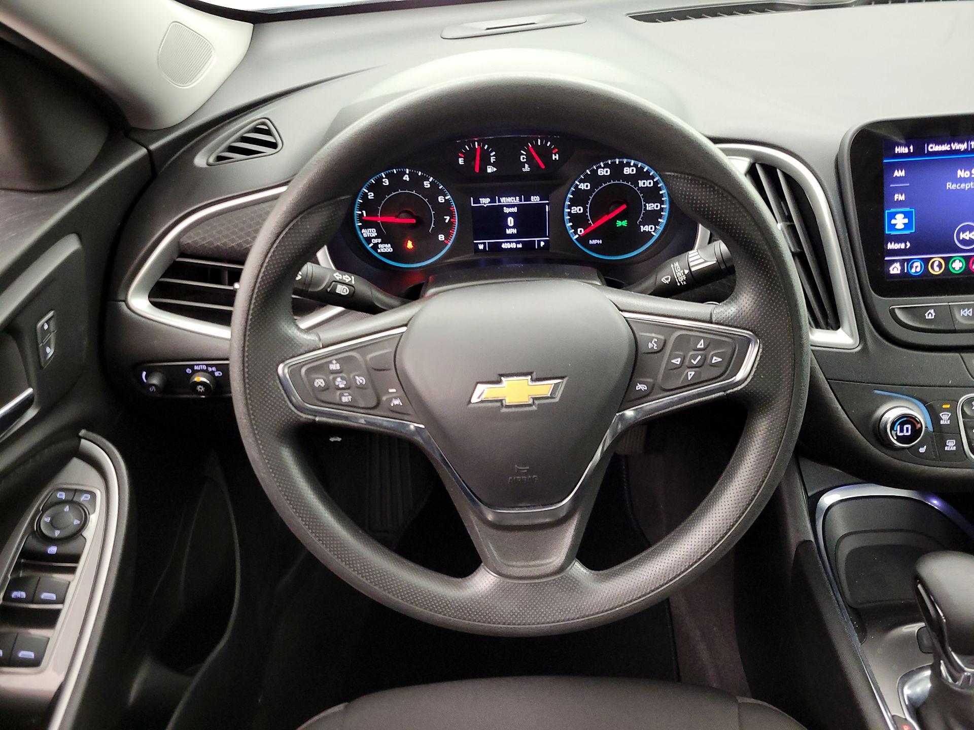Thumbnail: 2023 Chevrolet Malibu - 10