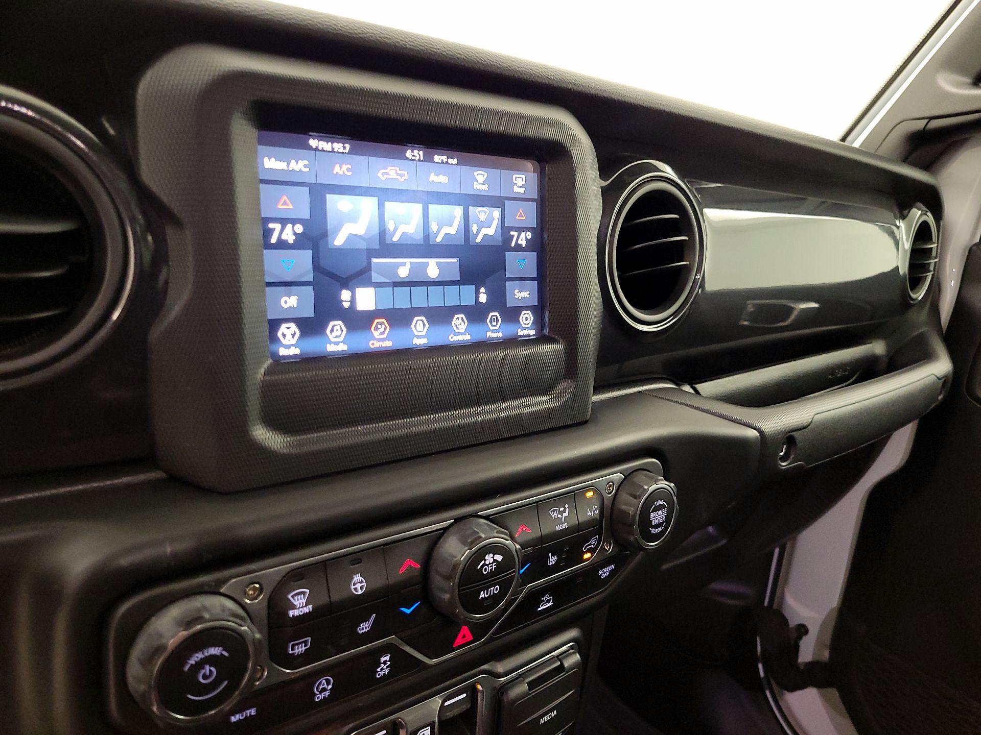 Thumbnail: 2022 Jeep Gladiator - 16