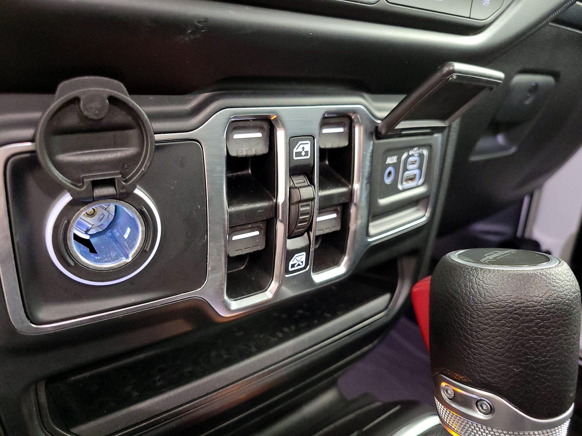 Thumbnail: 2022 Jeep Gladiator - 18