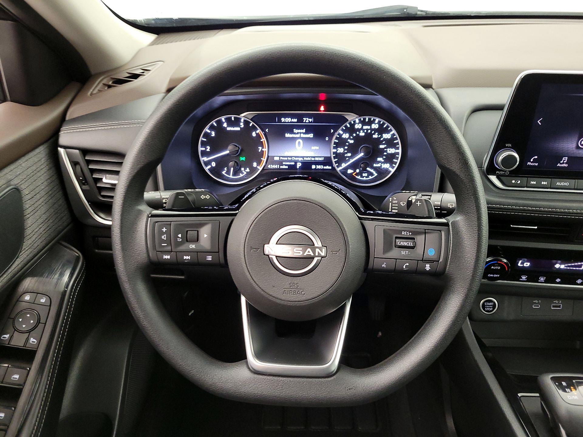 Thumbnail: 2023 Nissan Rogue - 10