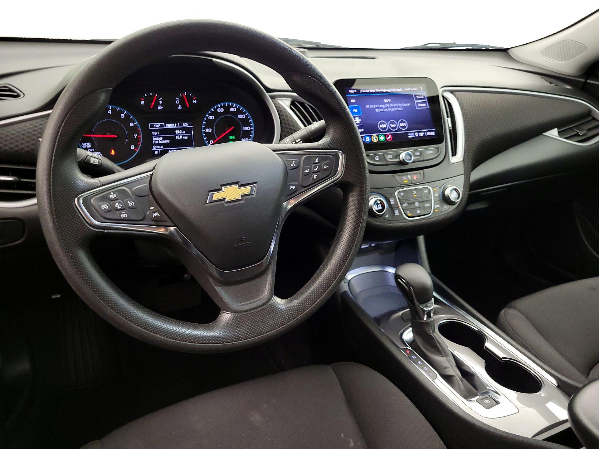 Thumbnail: 2023 Chevrolet Malibu - 9