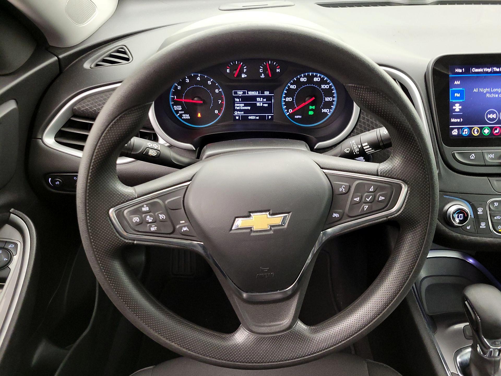 Thumbnail: 2023 Chevrolet Malibu - 10