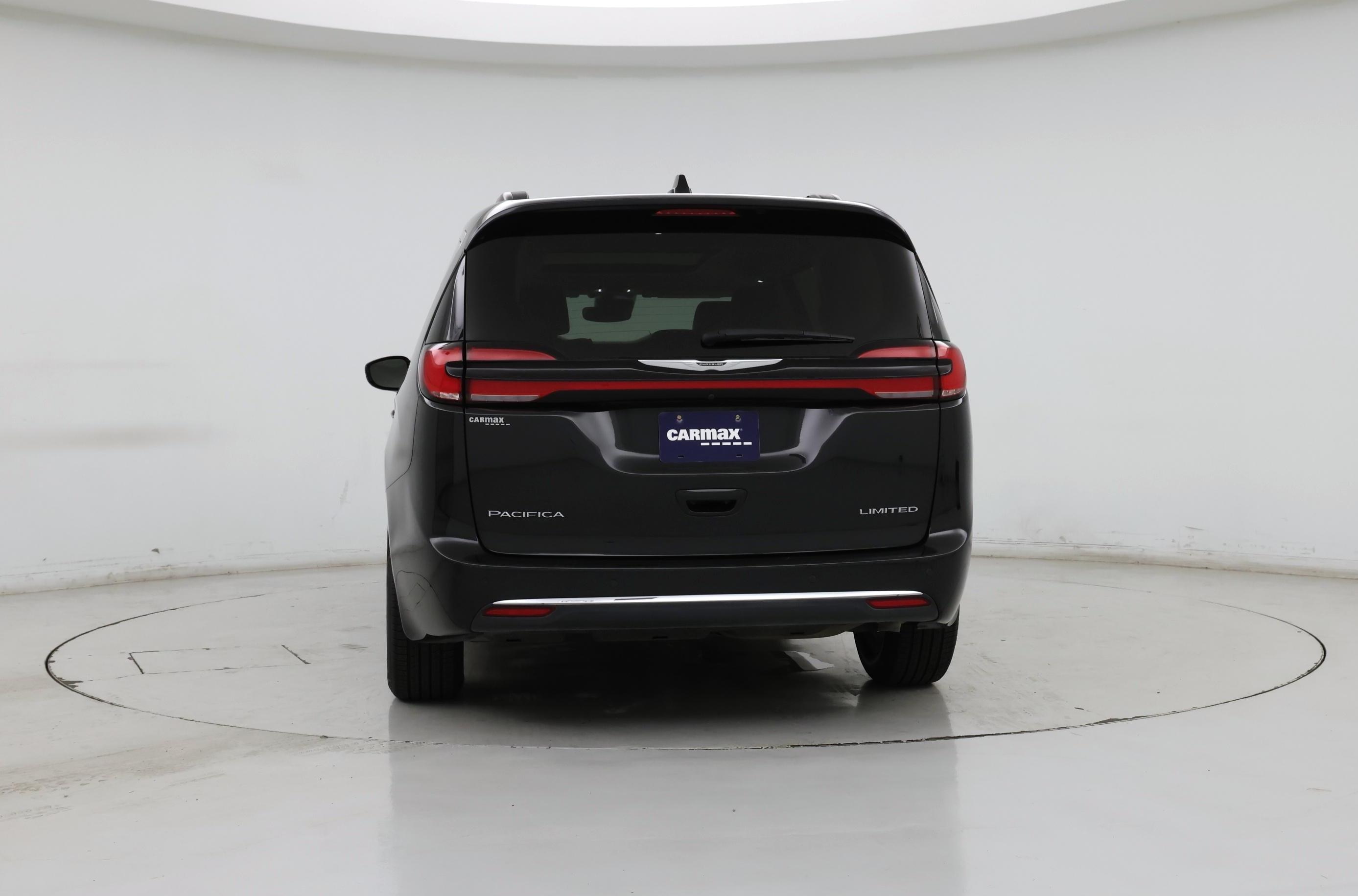 Thumbnail: 2023 Chrysler Pacifica - 6