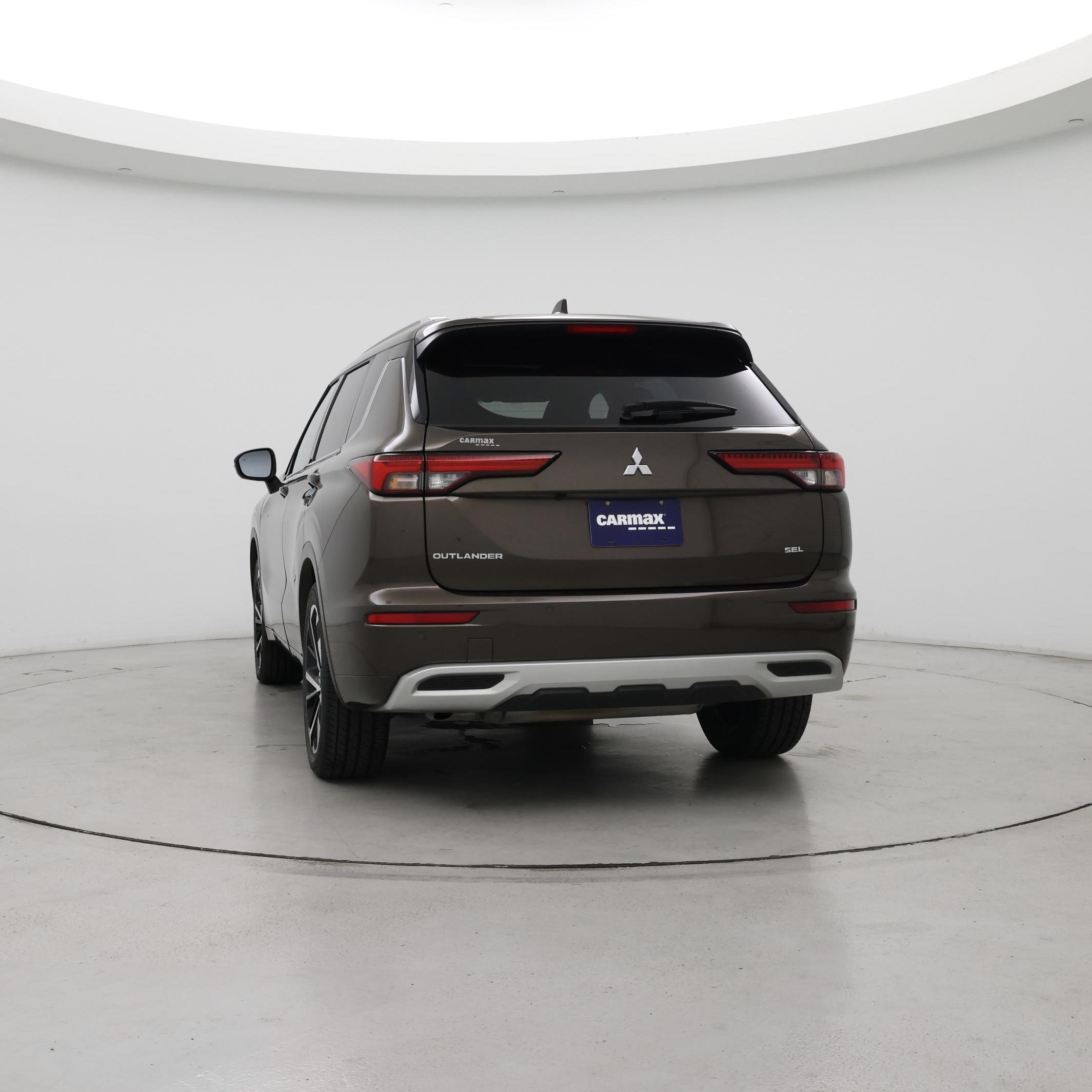 Thumbnail: 2022 Mitsubishi Outlander - 6