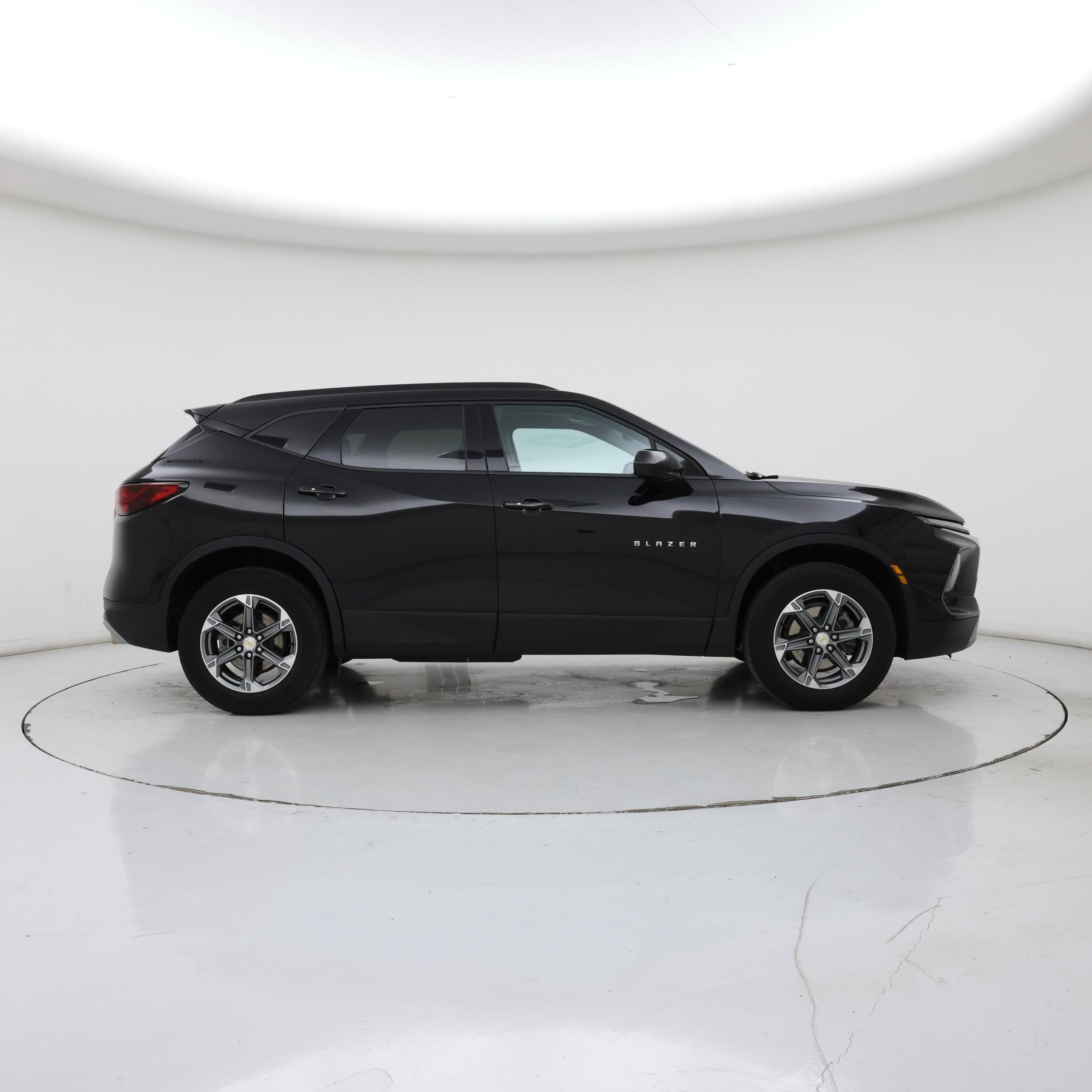 Thumbnail: 2023 Chevrolet Blazer - 7