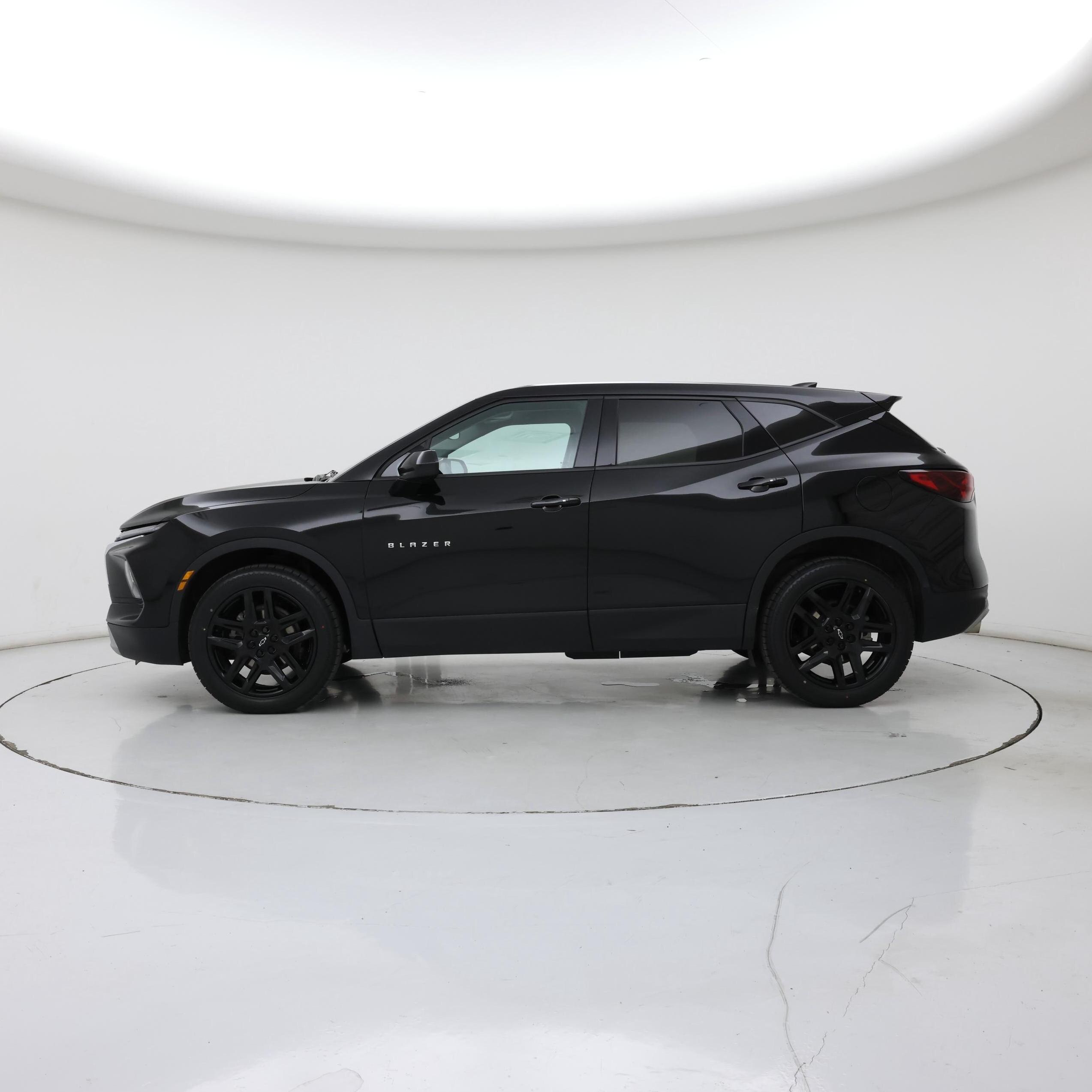 Thumbnail: 2023 Chevrolet Blazer - 3
