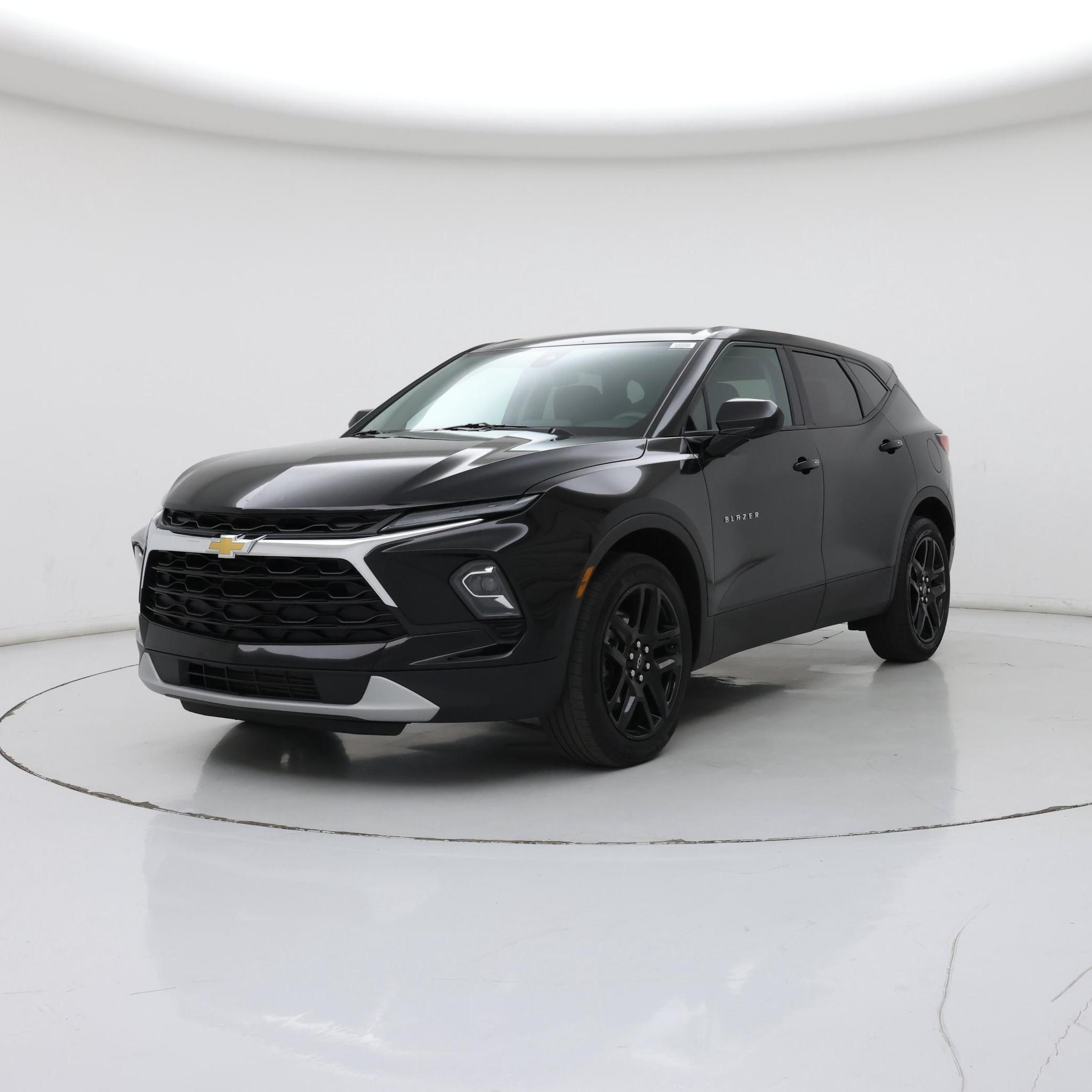 Thumbnail: 2023 Chevrolet Blazer - 4