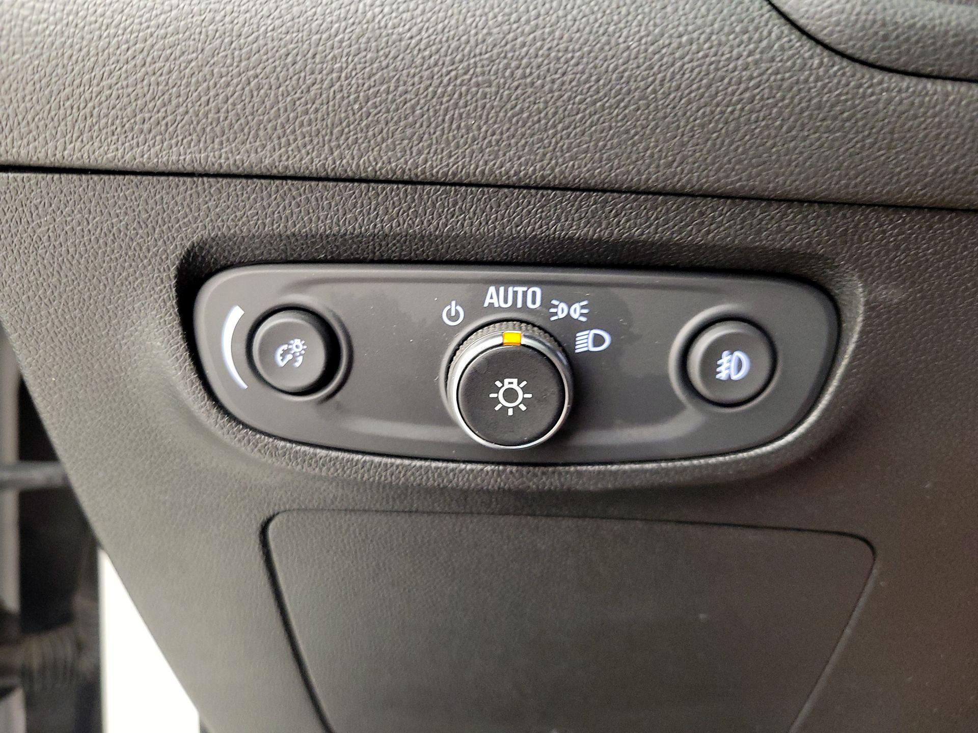 Thumbnail: 2021 Buick Encore GX - 13