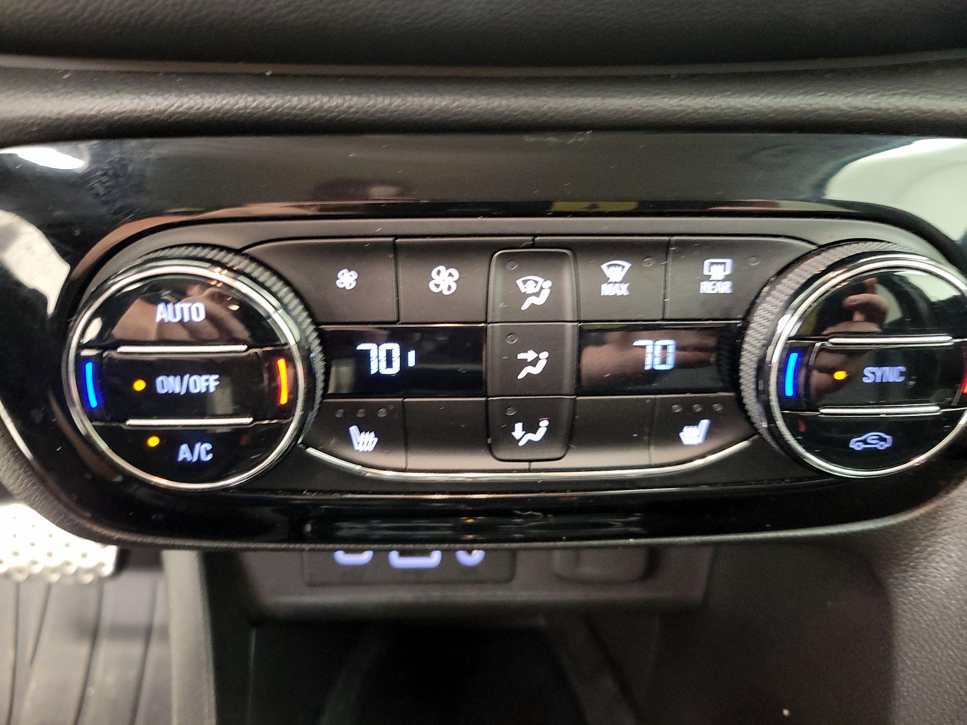 Thumbnail: 2021 Buick Encore GX - 16