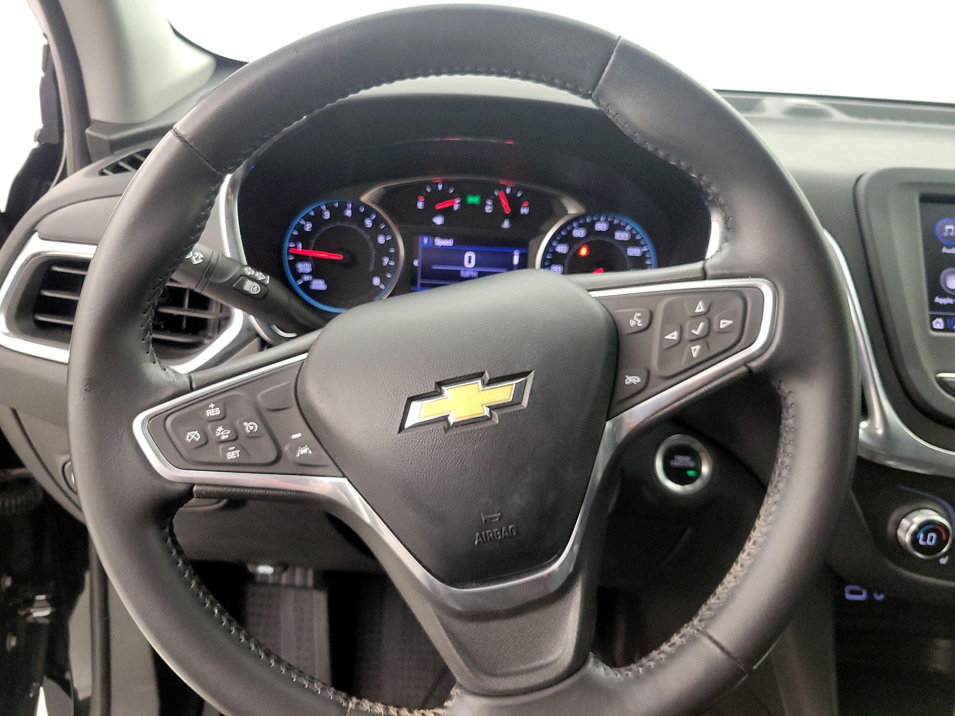 Thumbnail: 2022 Chevrolet Equinox - 10