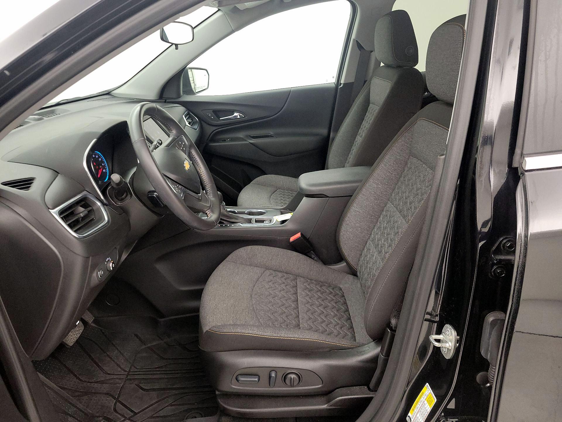 Thumbnail: 2022 Chevrolet Equinox - 11