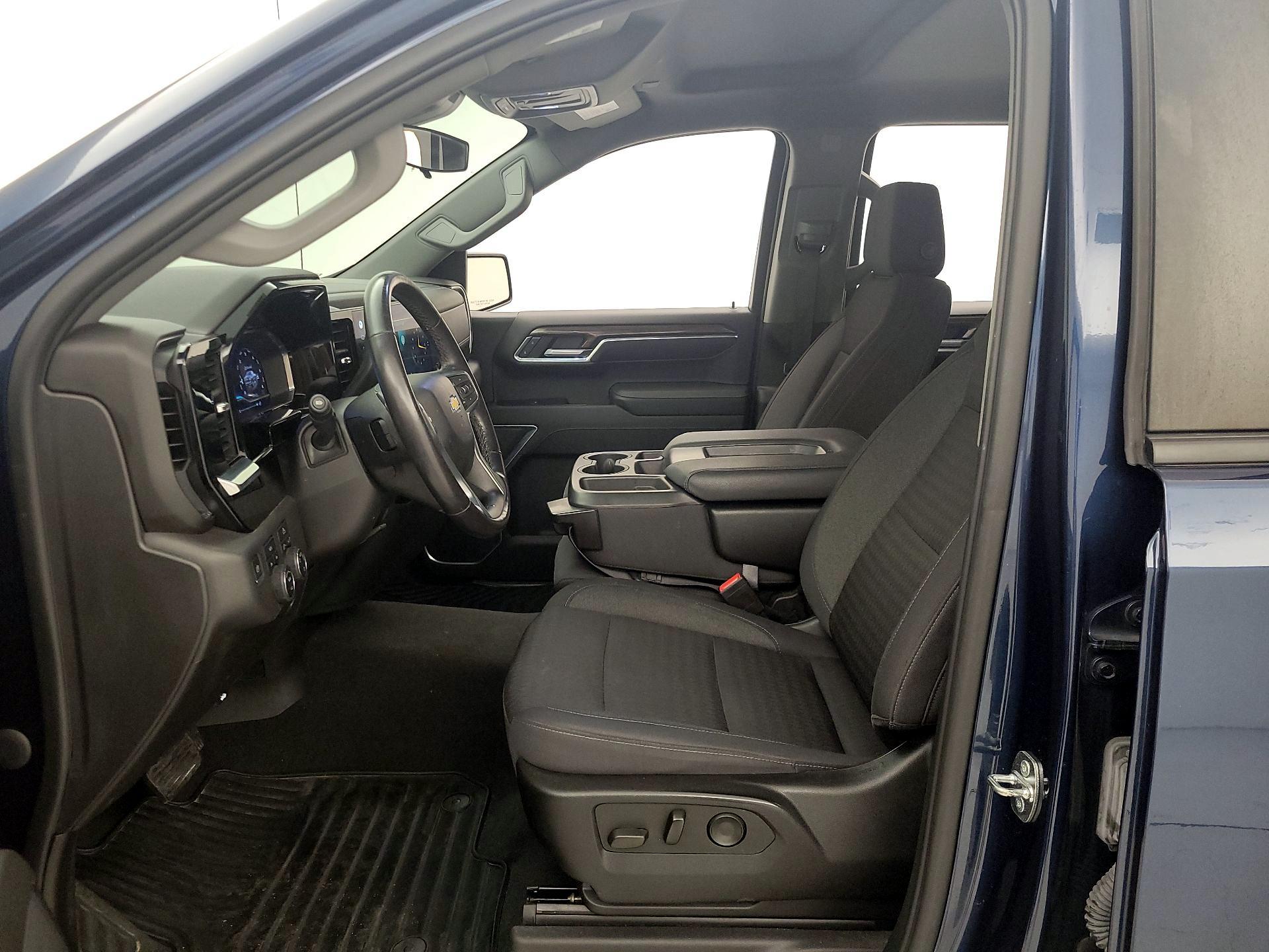 Thumbnail: 2022 Chevrolet Silverado 1500 - 11