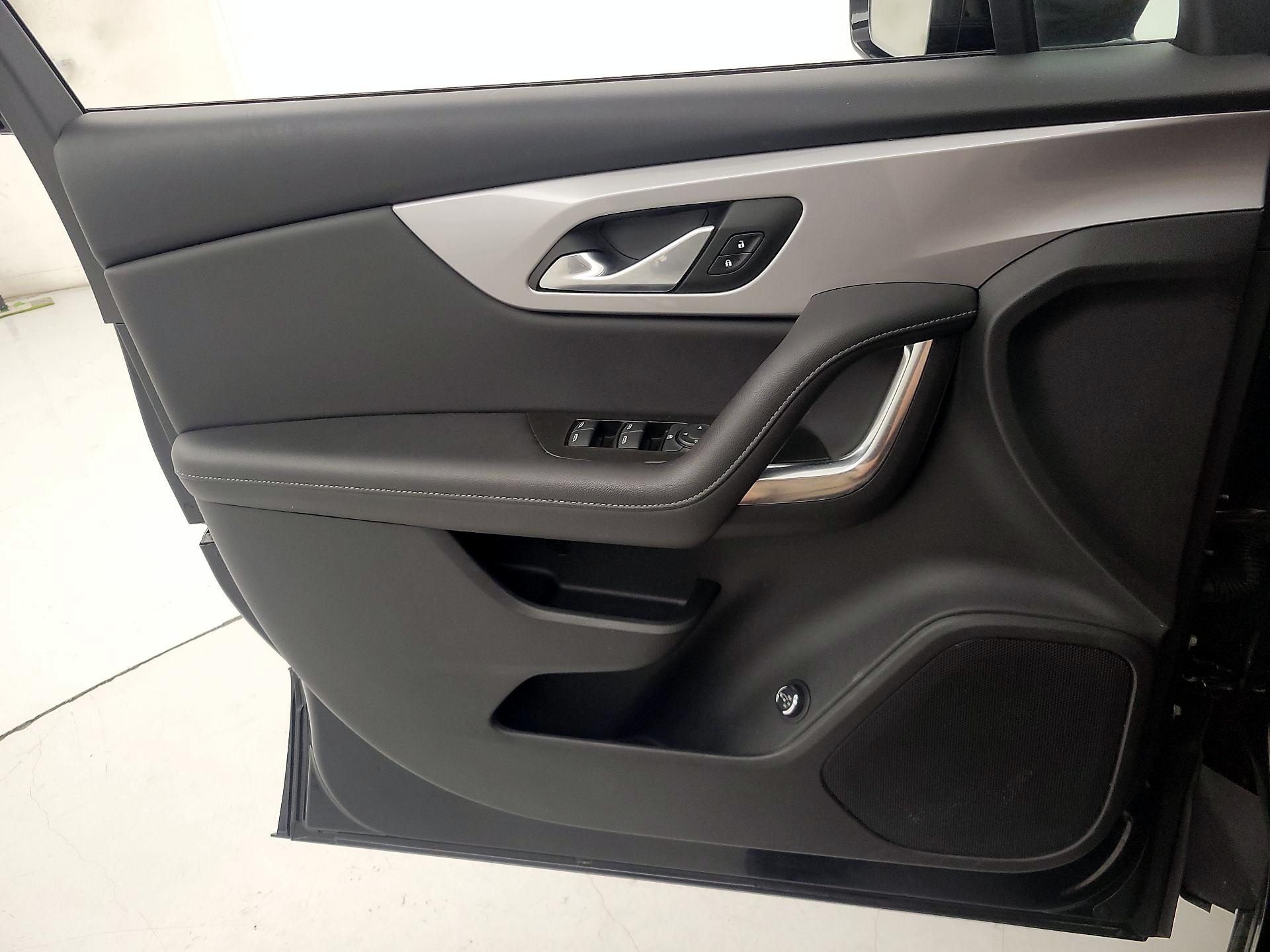 Thumbnail: 2022 Chevrolet Blazer - 12