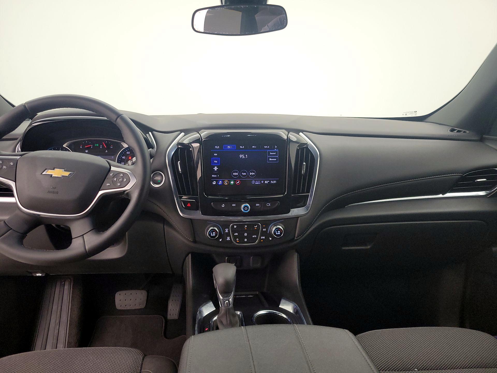Thumbnail: 2023 Chevrolet Traverse - 9