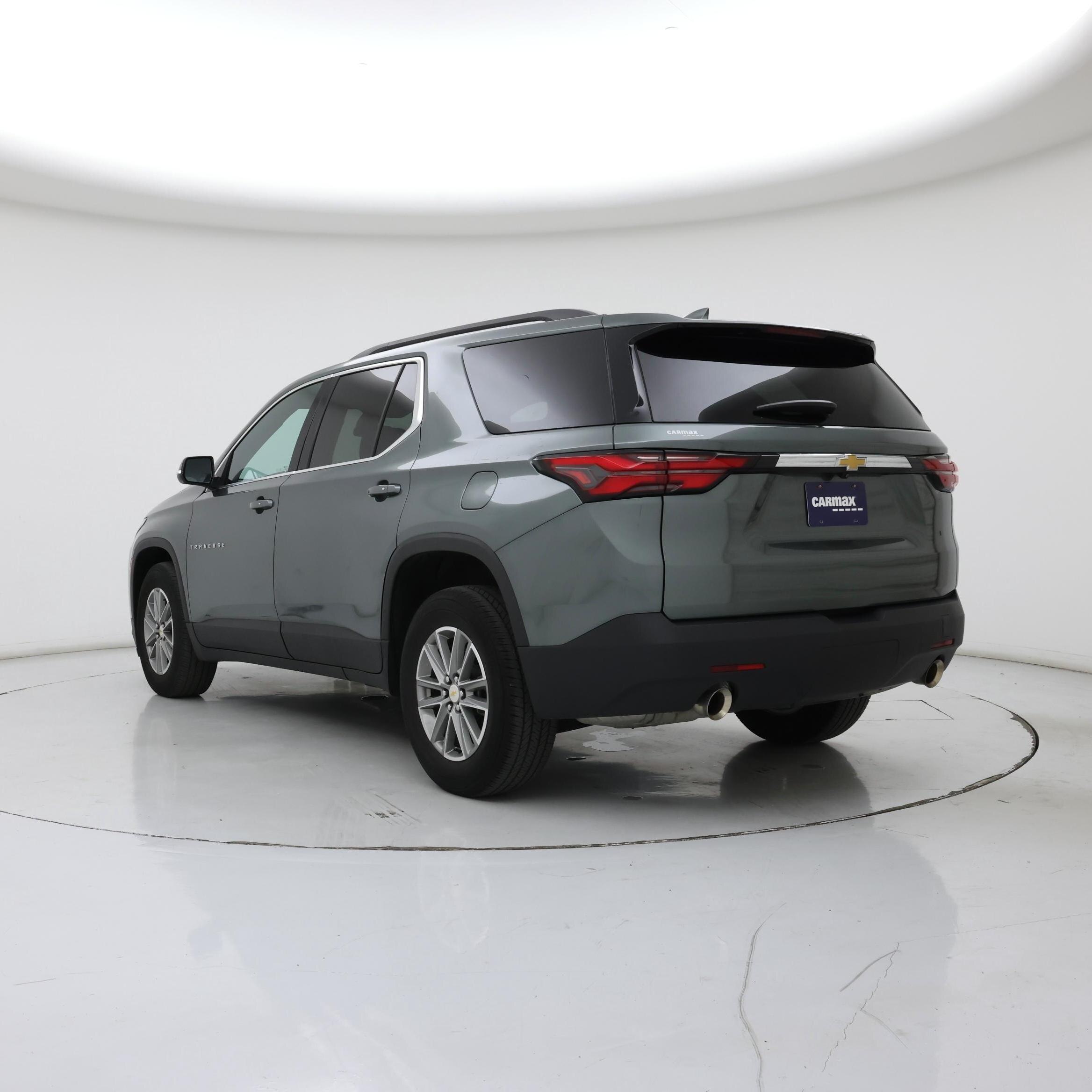 Thumbnail: 2023 Chevrolet Traverse - 2