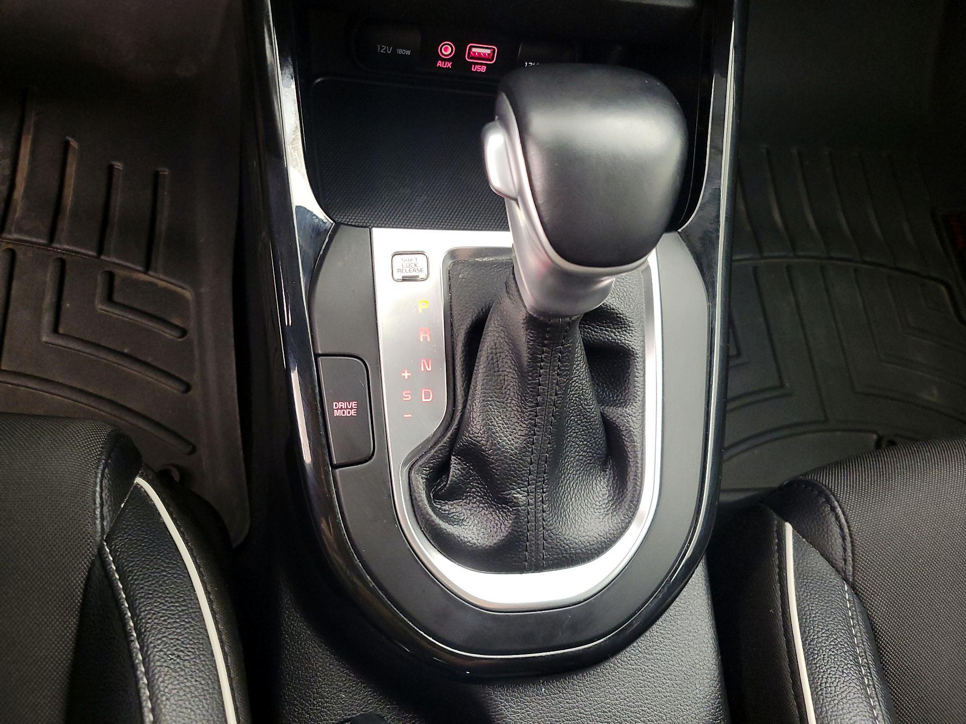 Thumbnail: 2020 Kia Forte - 17