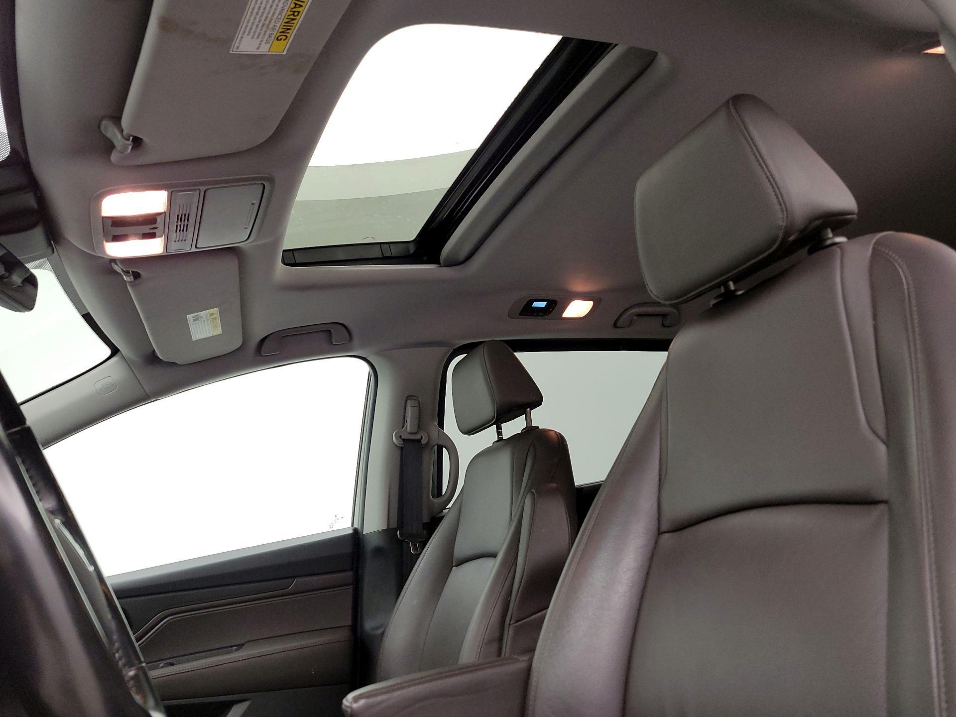 Thumbnail: 2018 Honda Odyssey - 19