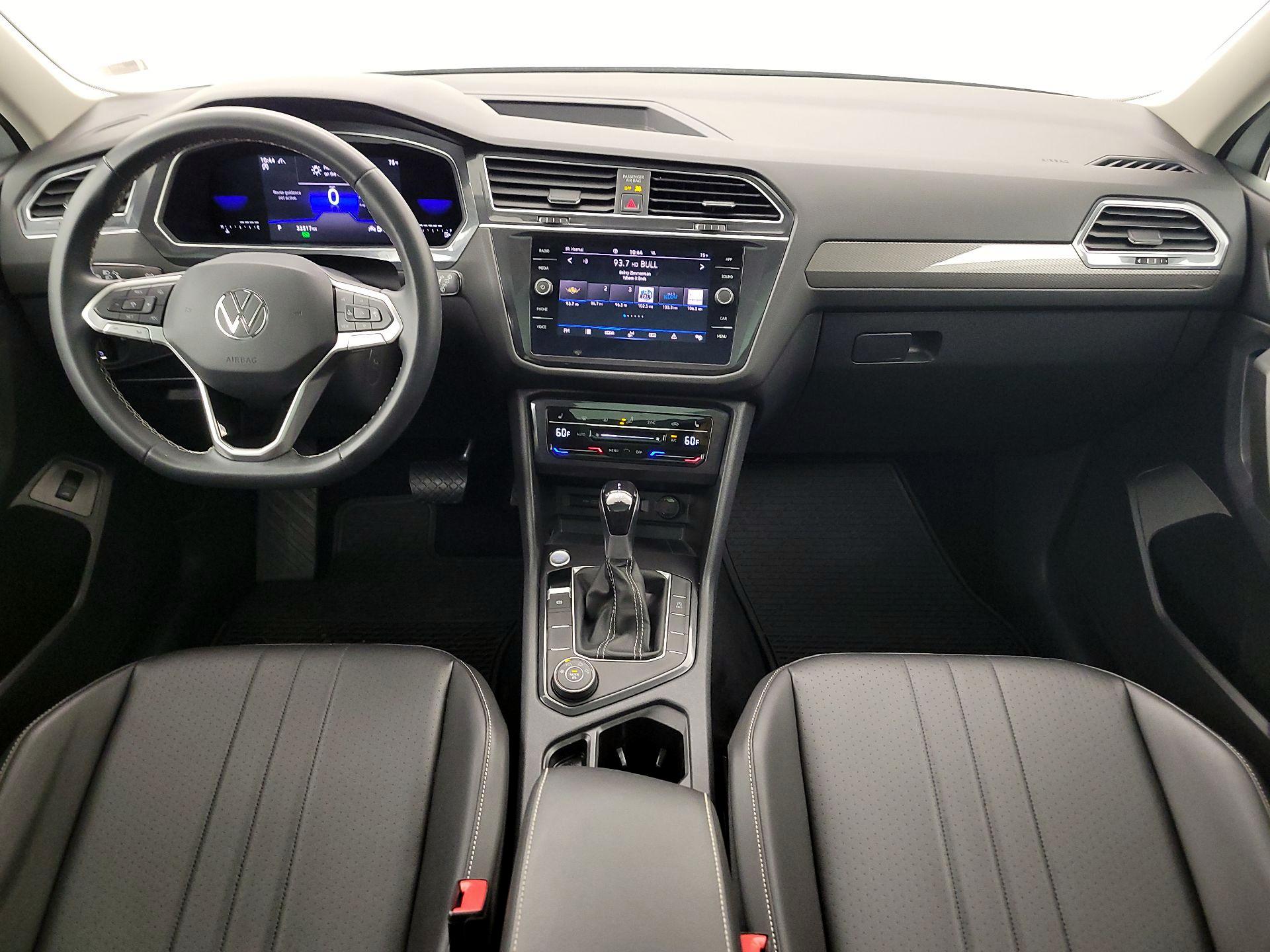 Thumbnail: 2022 Volkswagen Tiguan - 9