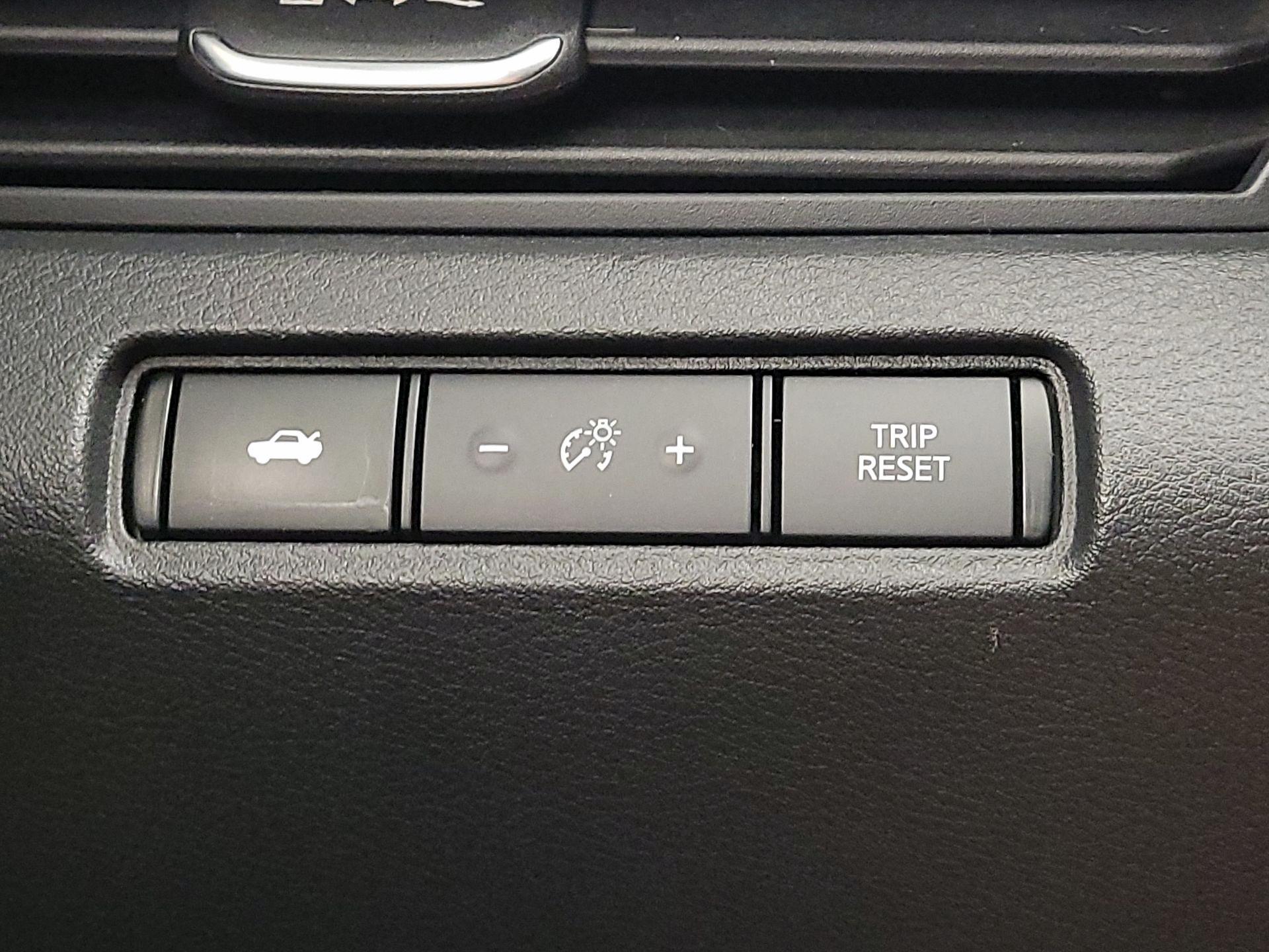 Thumbnail: 2019 Nissan Altima - 13