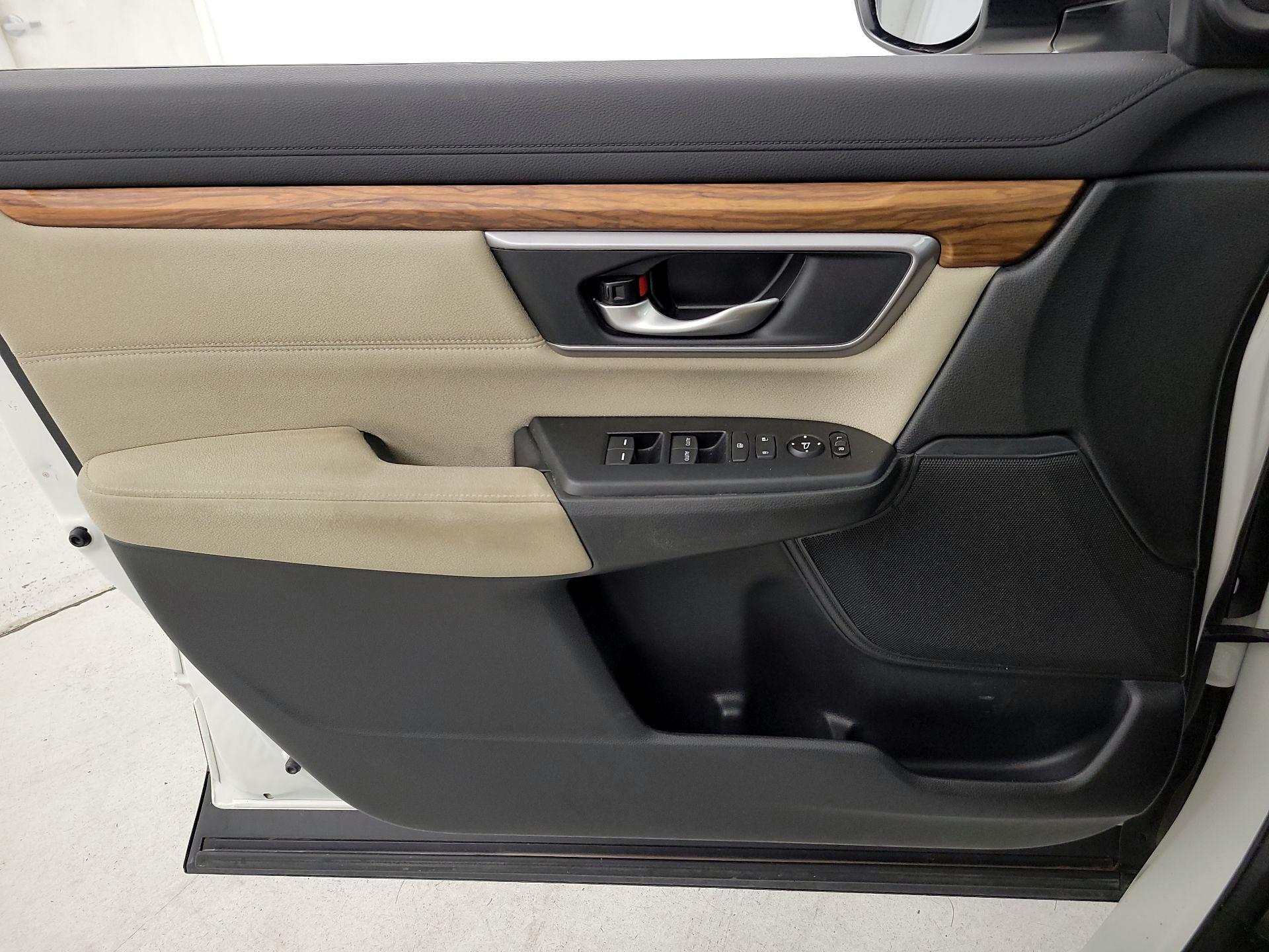 Thumbnail: 2017 Honda CR-V - 12