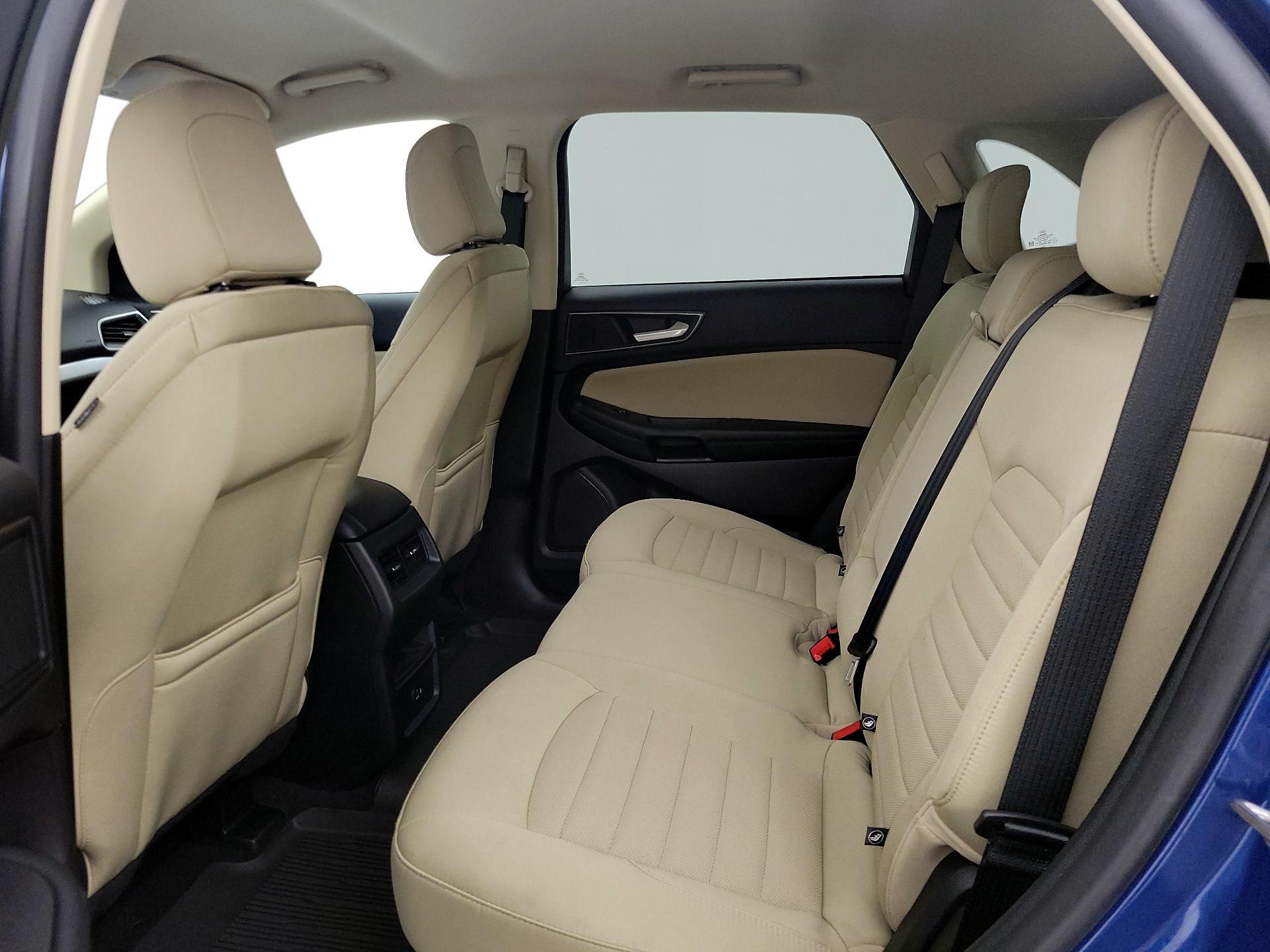 Thumbnail: 2021 Ford Edge - 19
