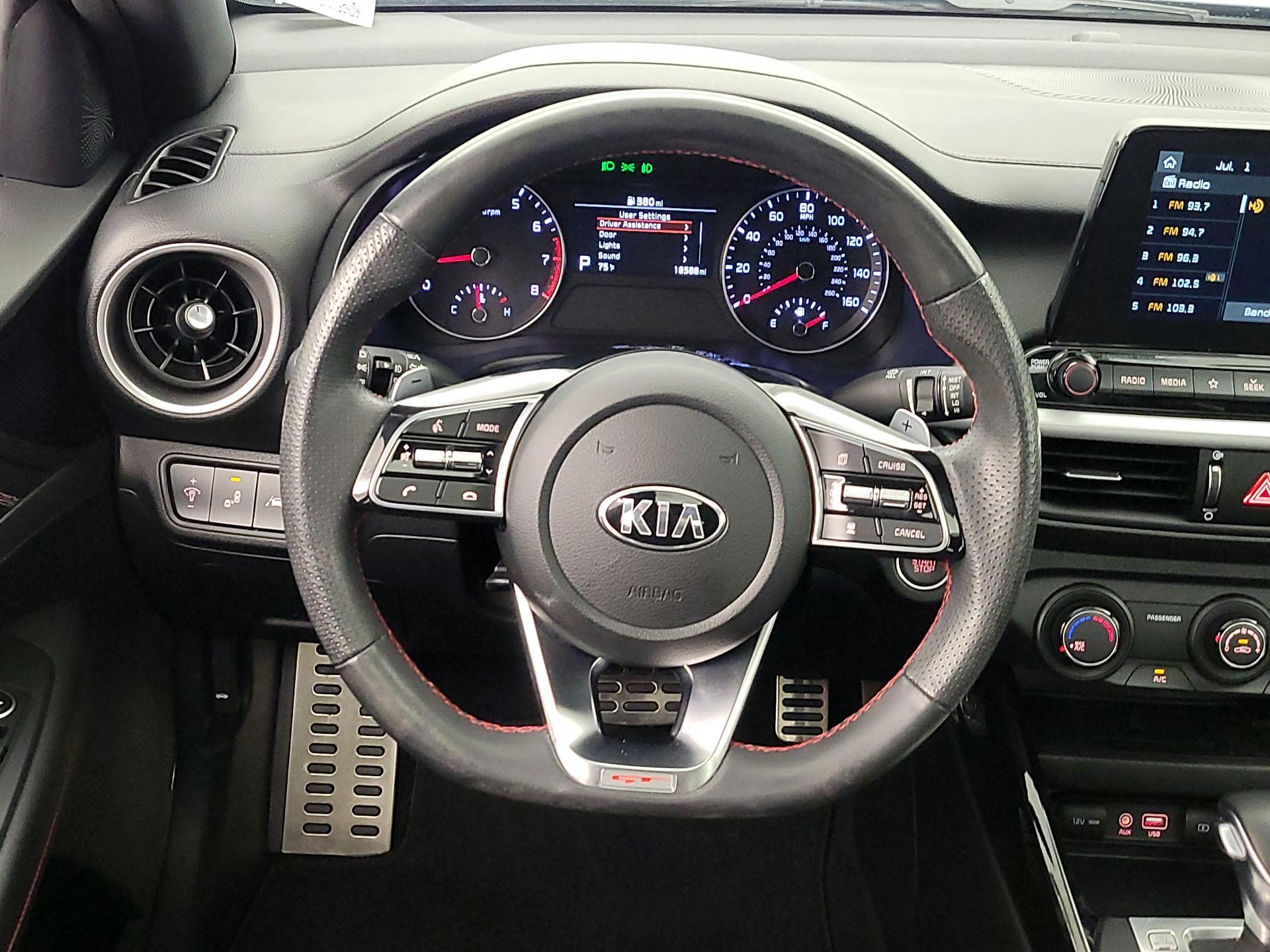 Thumbnail: 2020 Kia Forte - 10