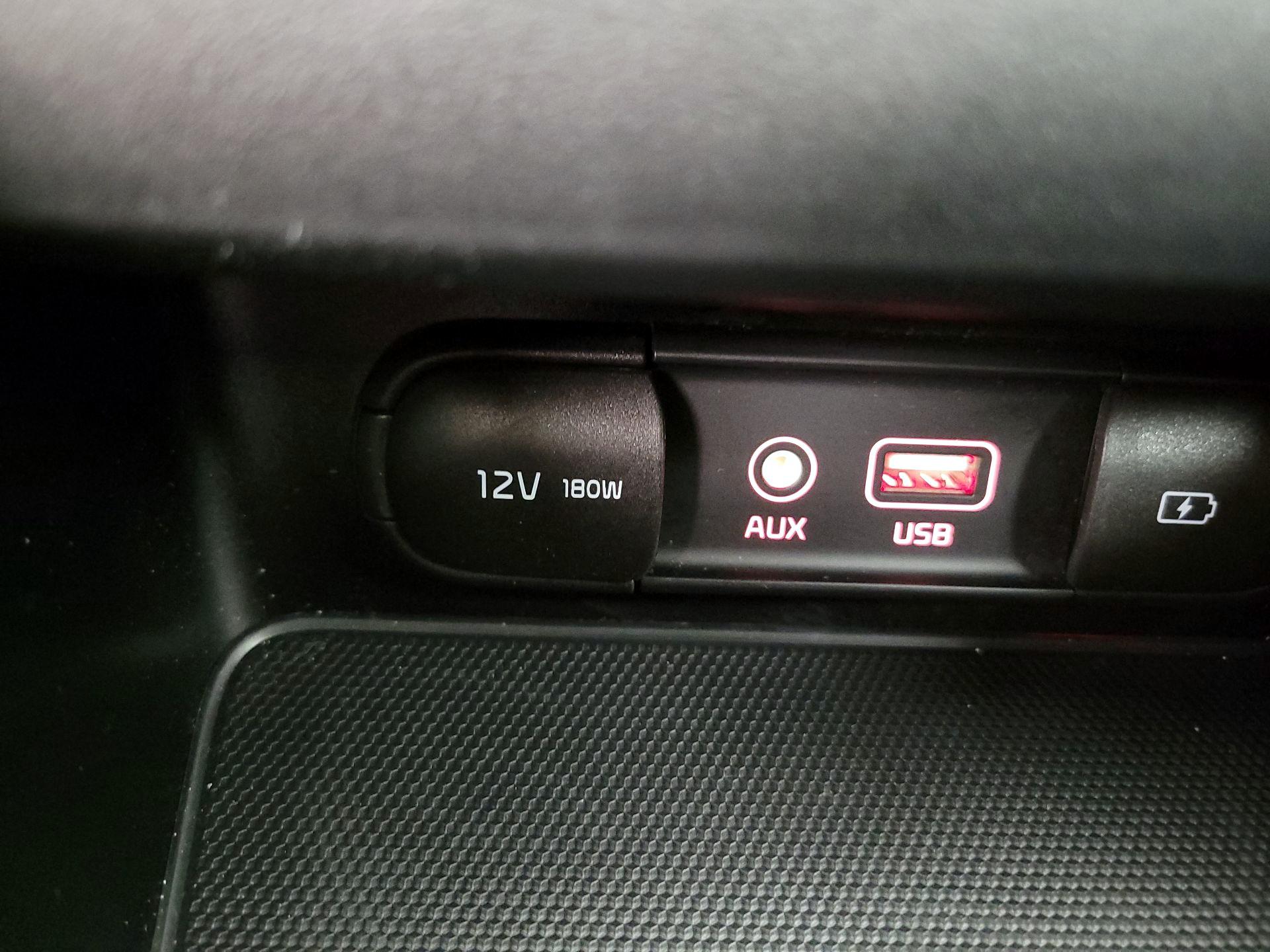 Thumbnail: 2020 Kia Forte - 18