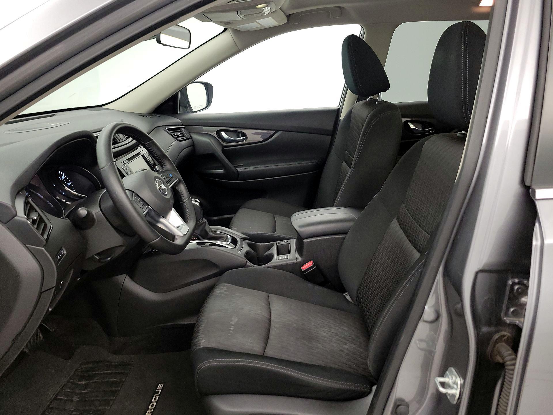 Thumbnail: 2019 Nissan Rogue - 11