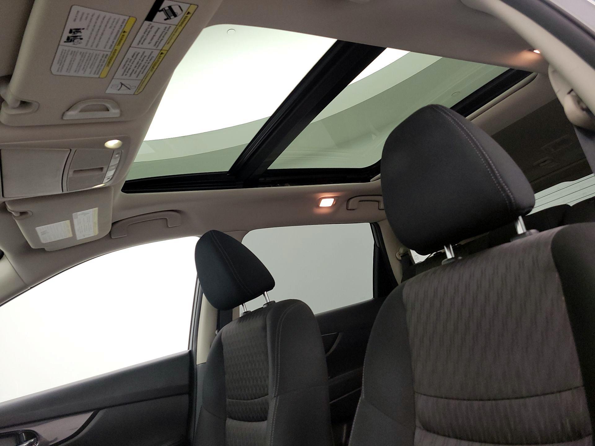 Thumbnail: 2019 Nissan Rogue - 20