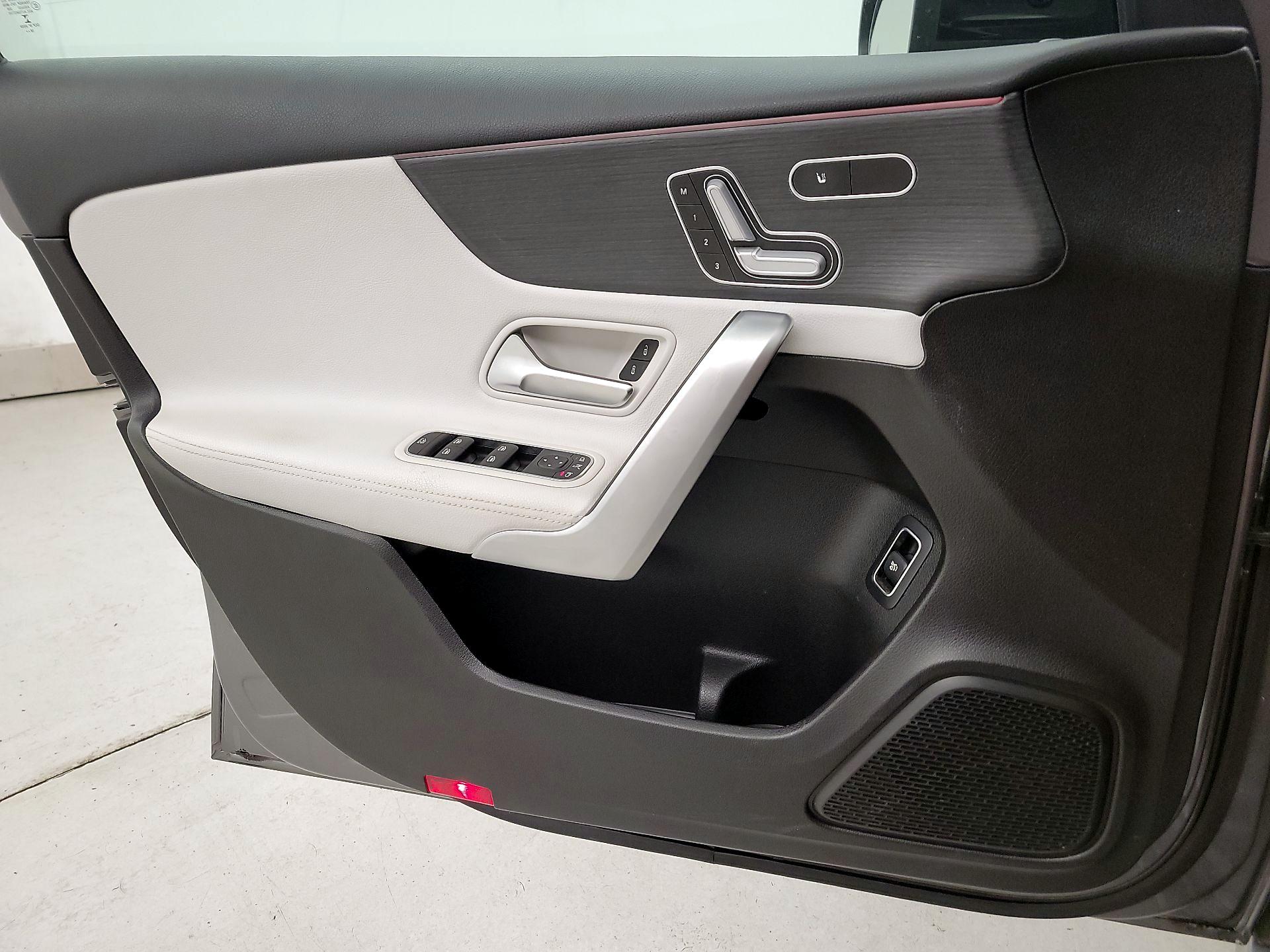 Thumbnail: 2019 Mercedes-Benz A-Class - 12