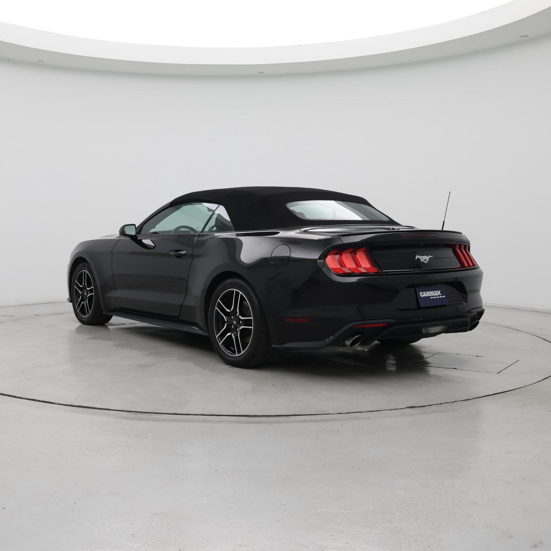 Thumbnail: 2022 Ford Mustang - 2