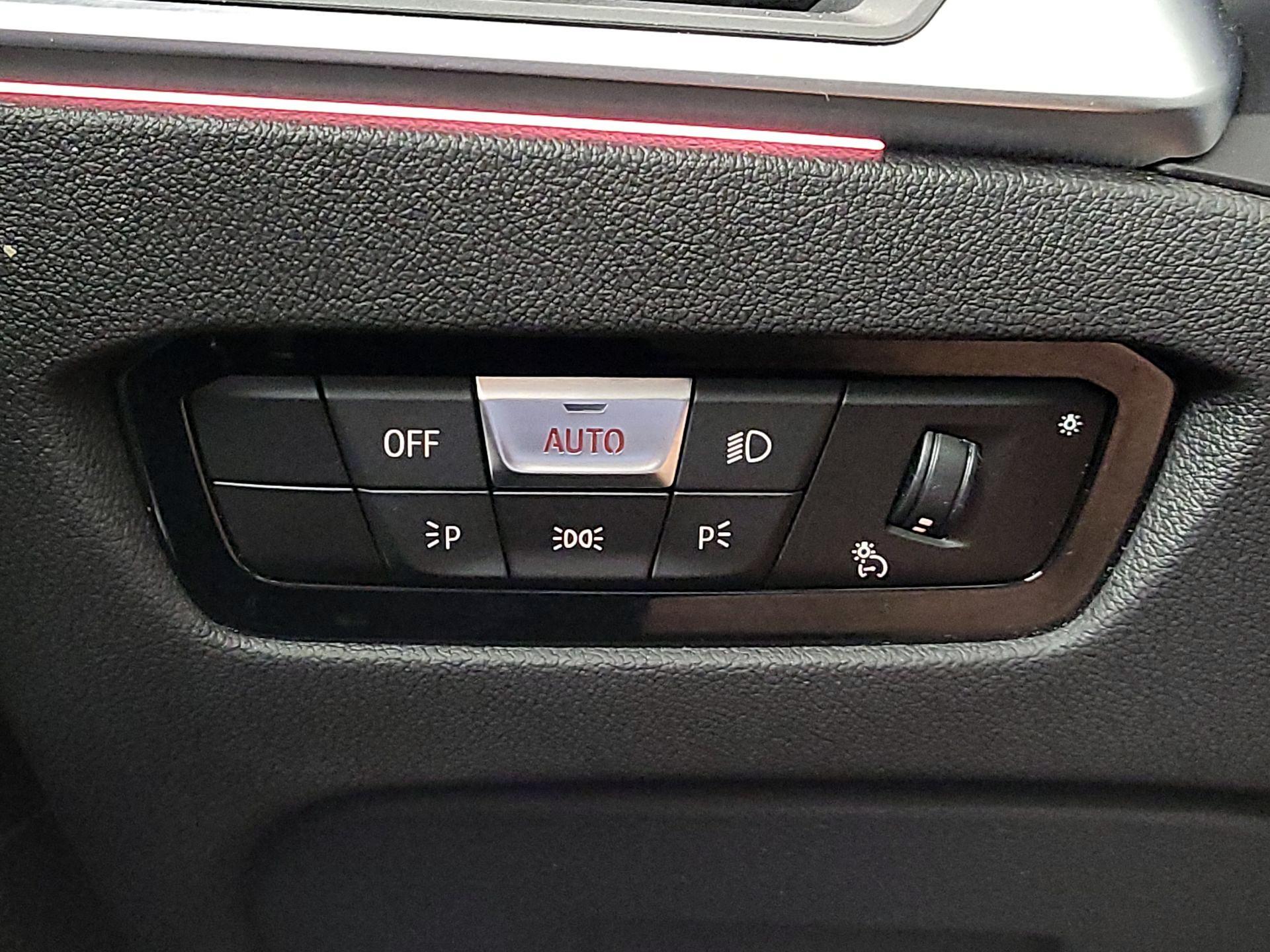 Thumbnail: 2021 BMW 3 Series - 13