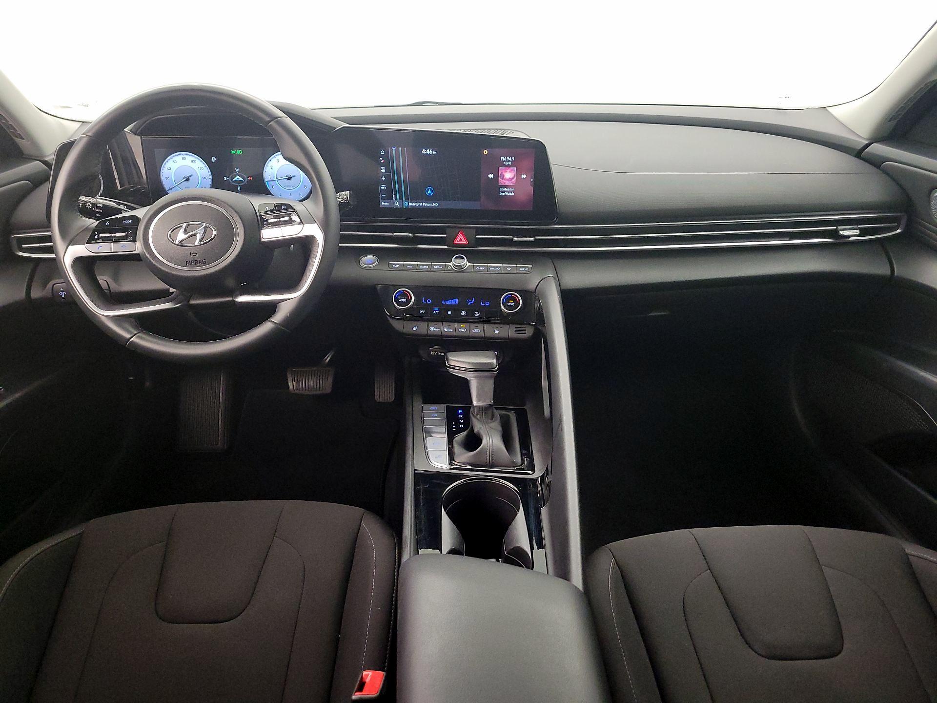 Thumbnail: 2023 Hyundai Elantra - 9