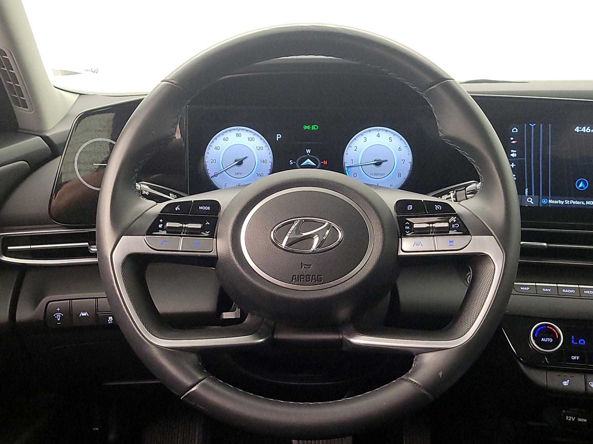 Thumbnail: 2023 Hyundai Elantra - 10