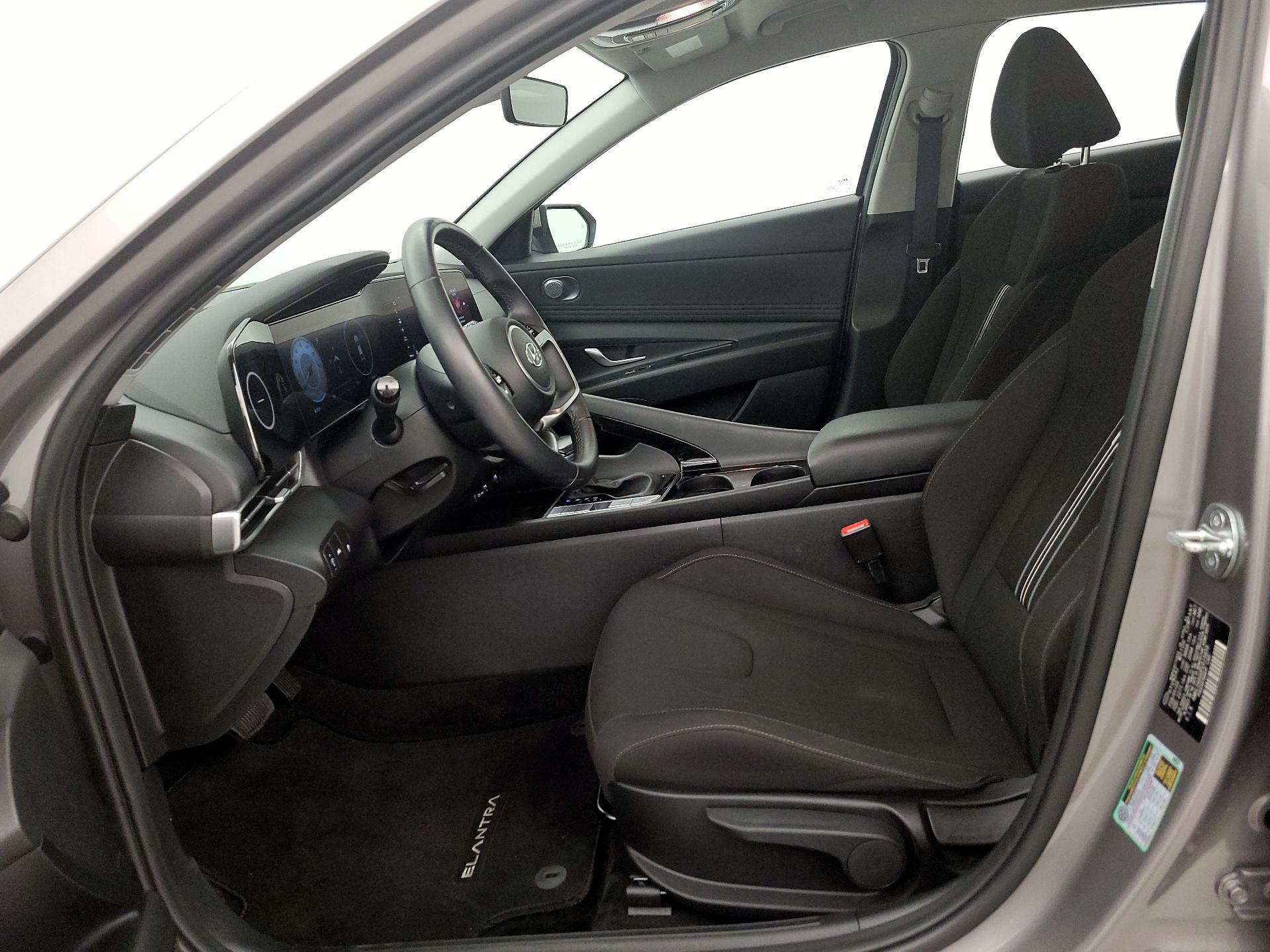 Thumbnail: 2023 Hyundai Elantra - 11