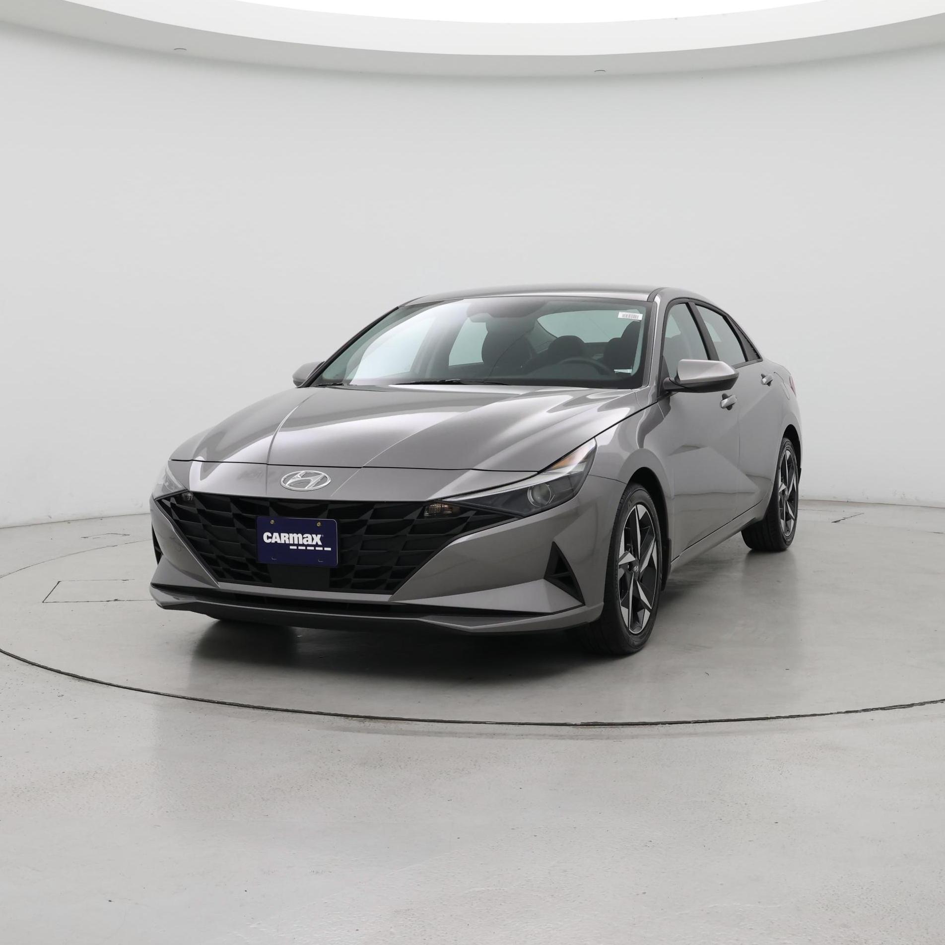 Thumbnail: 2023 Hyundai Elantra - 4